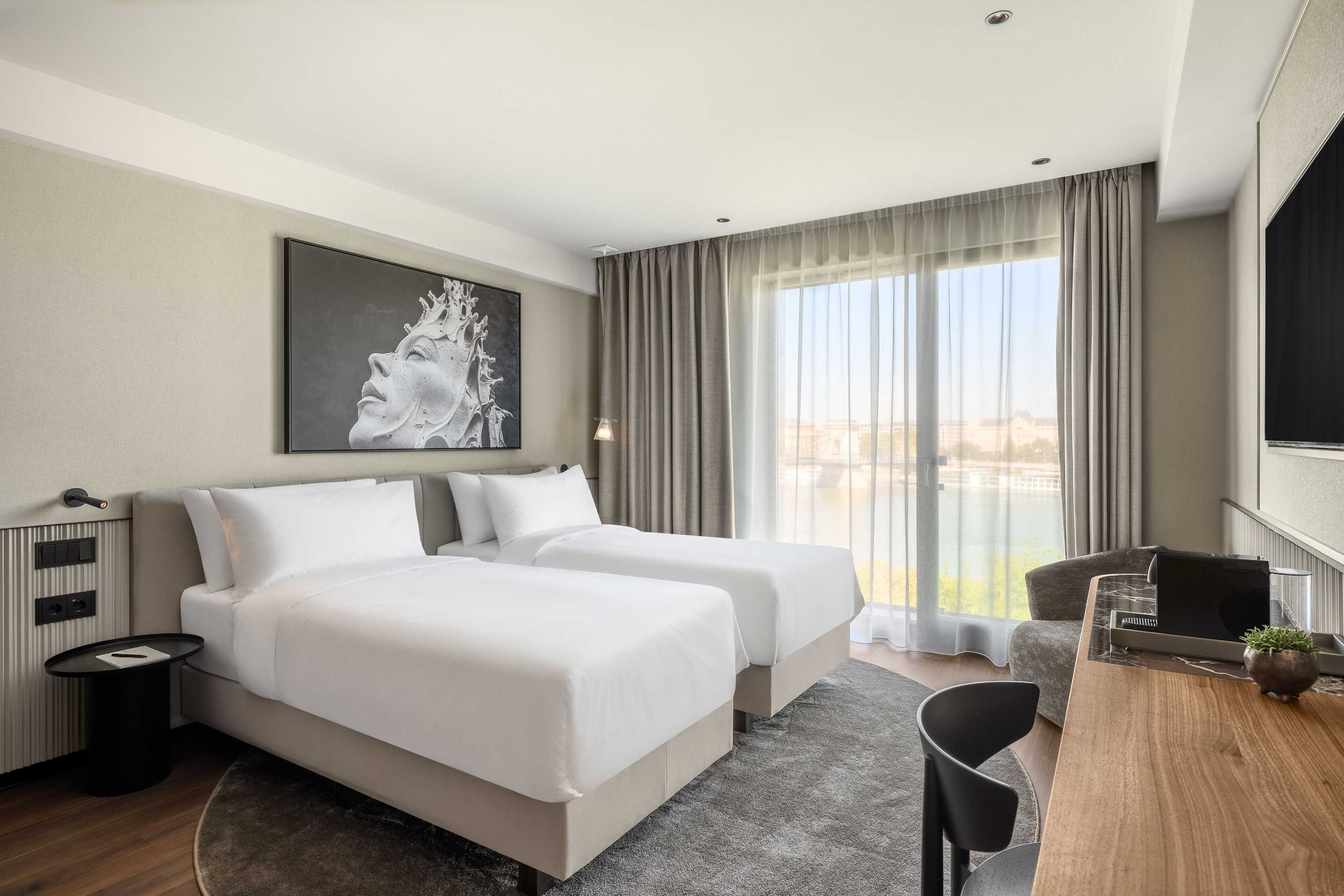 Gift card for Leon Hotel & Lounge