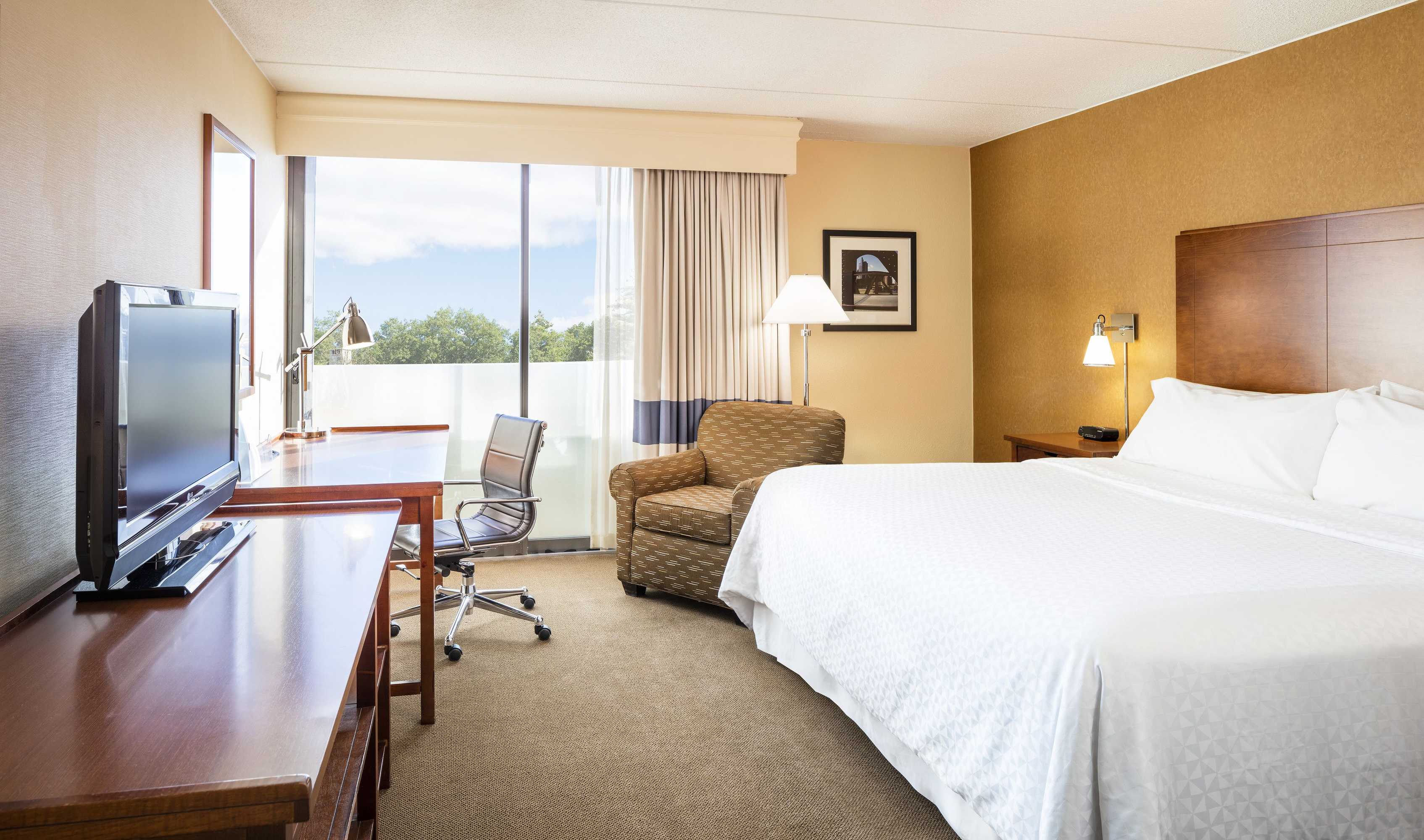 Gift card for Four Points By Sheraton Chicago O'hare Airport Gift card for Four Points By Sheraton Chicago O'hare Airport