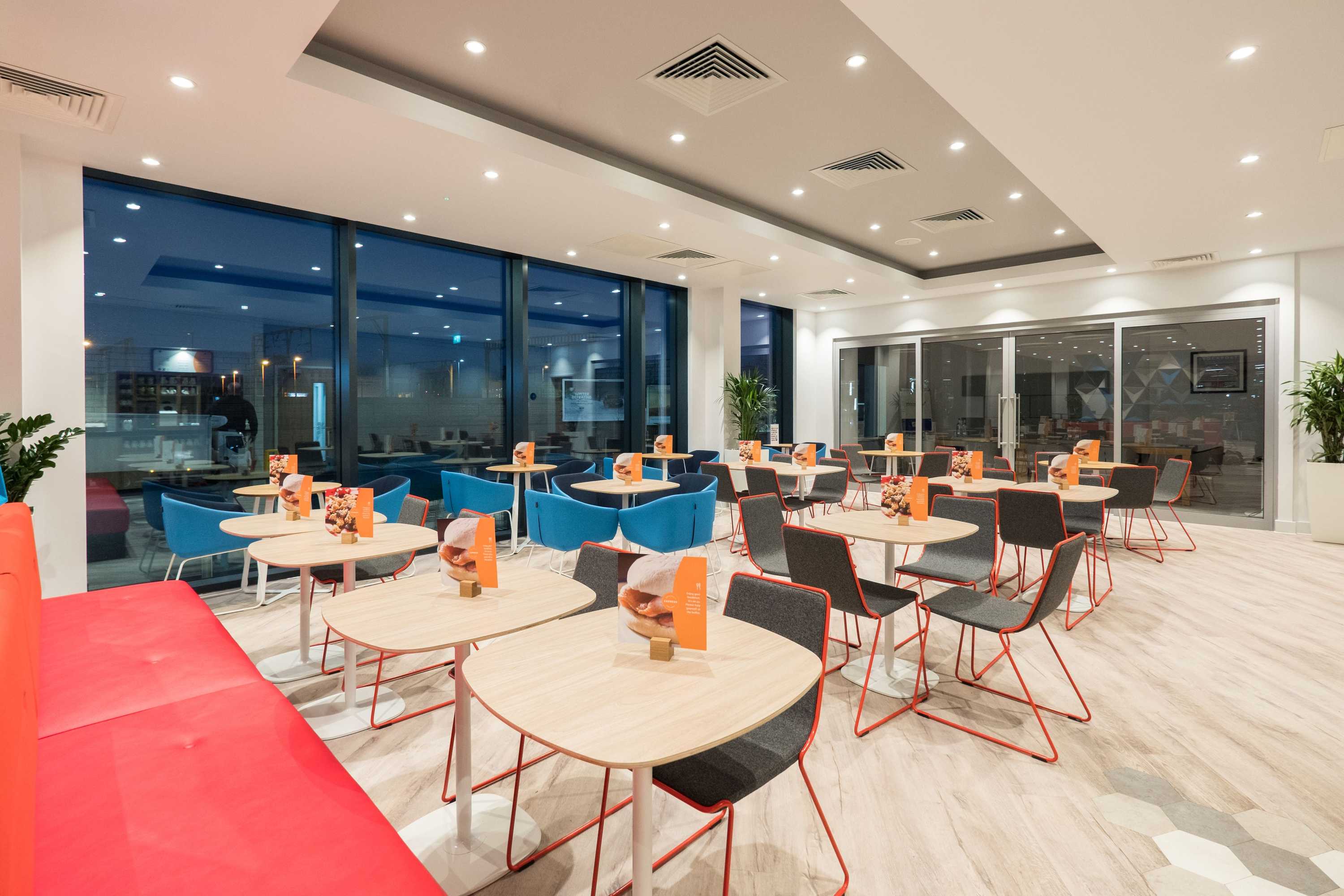 Gift card for Holiday Inn Express Stockport by Ihg Gift card for Holiday Inn Express Stockport by Ihg
