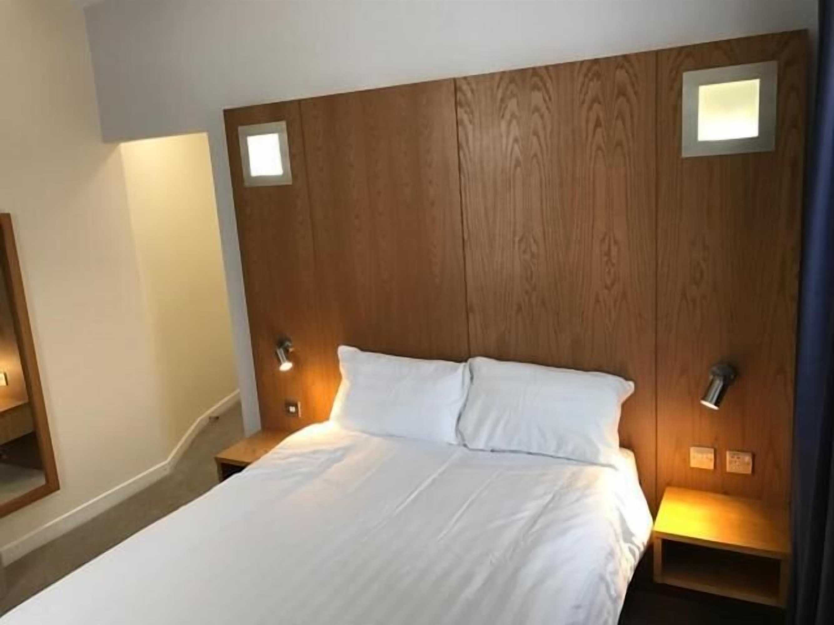 Gift card for Corona Hotel Sheffield Meadowhall Gift card for Corona Hotel Sheffield Meadowhall