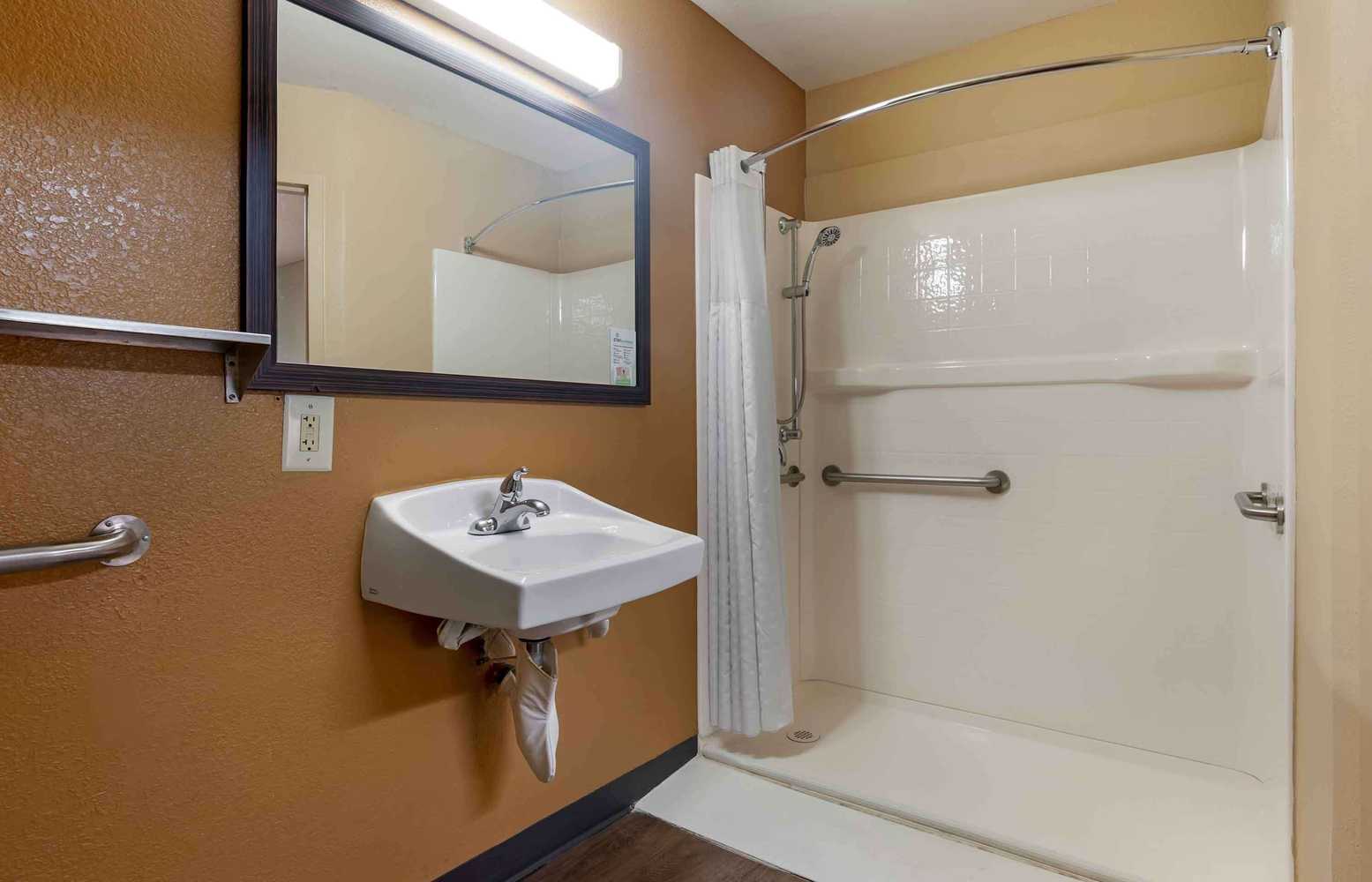 Gift card for Extended Stay America Suites Palm Springs Airport Gift card for Extended Stay America Suites Palm Springs Airport