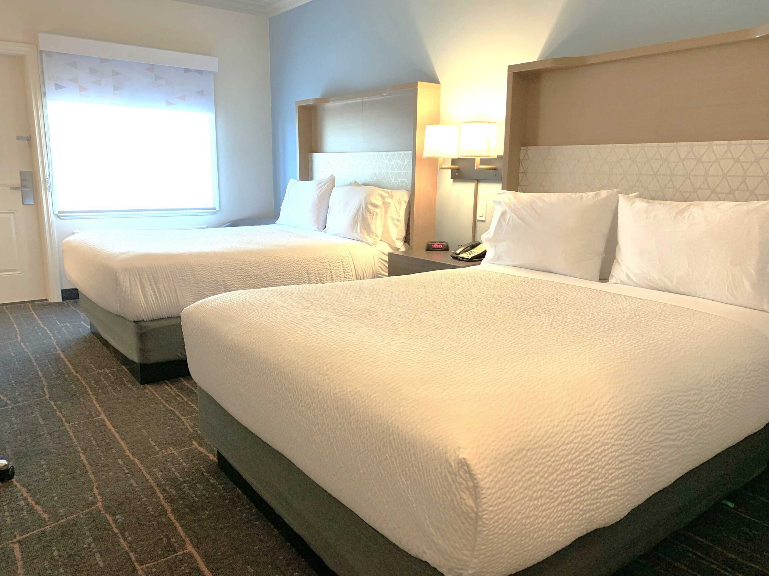 Gift card for Holiday Inn Victoria Elk Lake by Ihg Gift card for Holiday Inn Victoria Elk Lake by Ihg