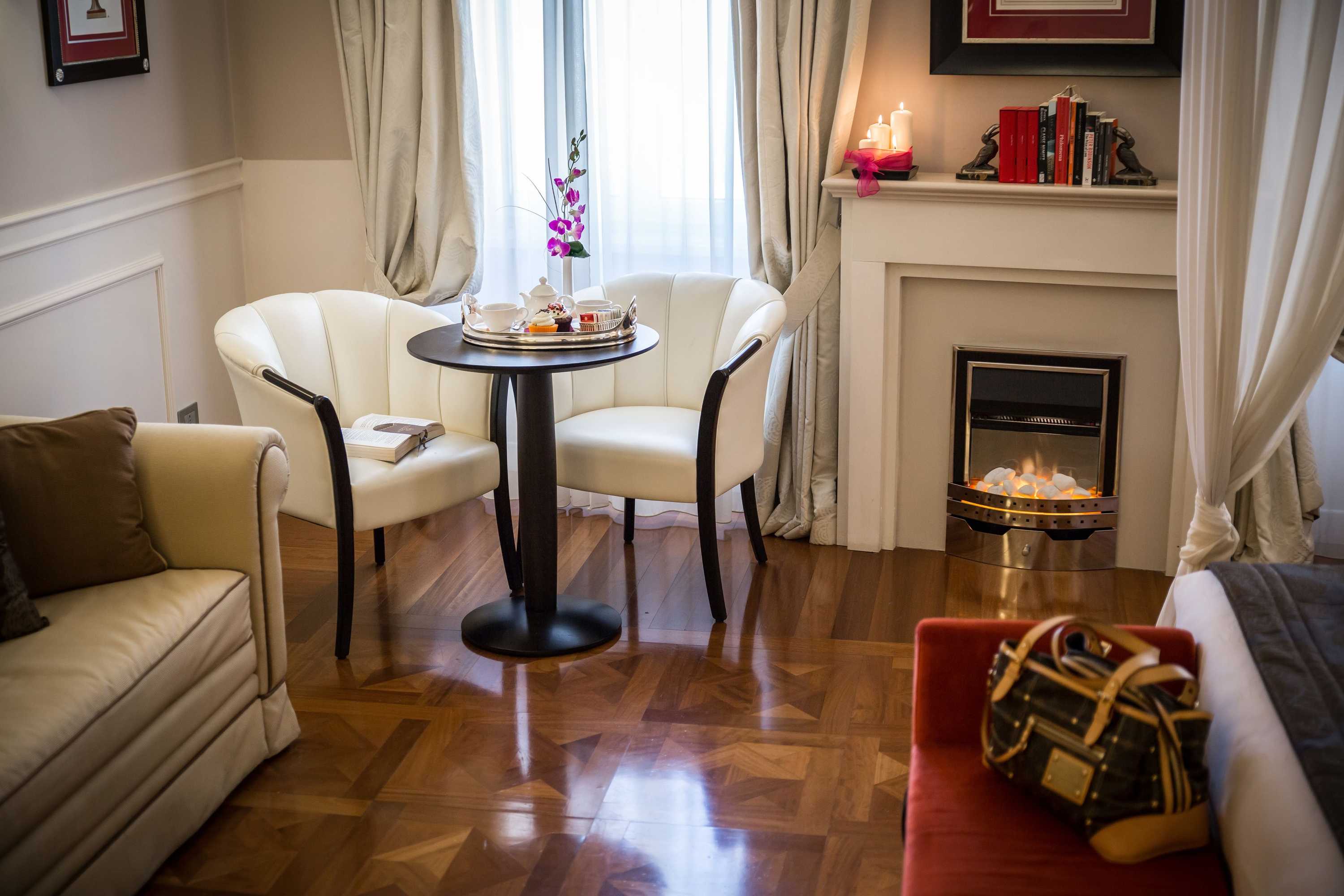 Gift card for Victoria Hotel Letterario Gift card for Victoria Hotel Letterario