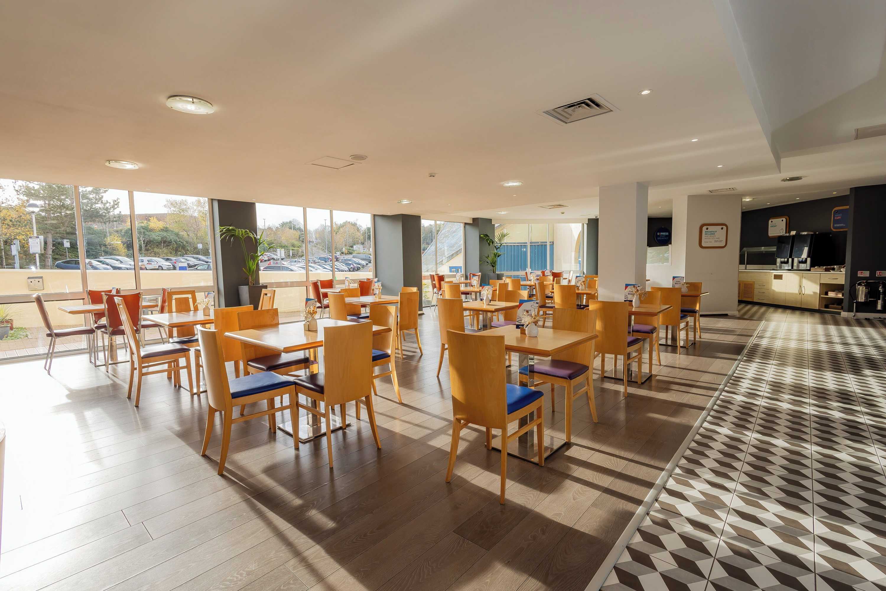 Gift card for Holiday Inn Express Norwich by Ihg Gift card for Holiday Inn Express Norwich by Ihg
