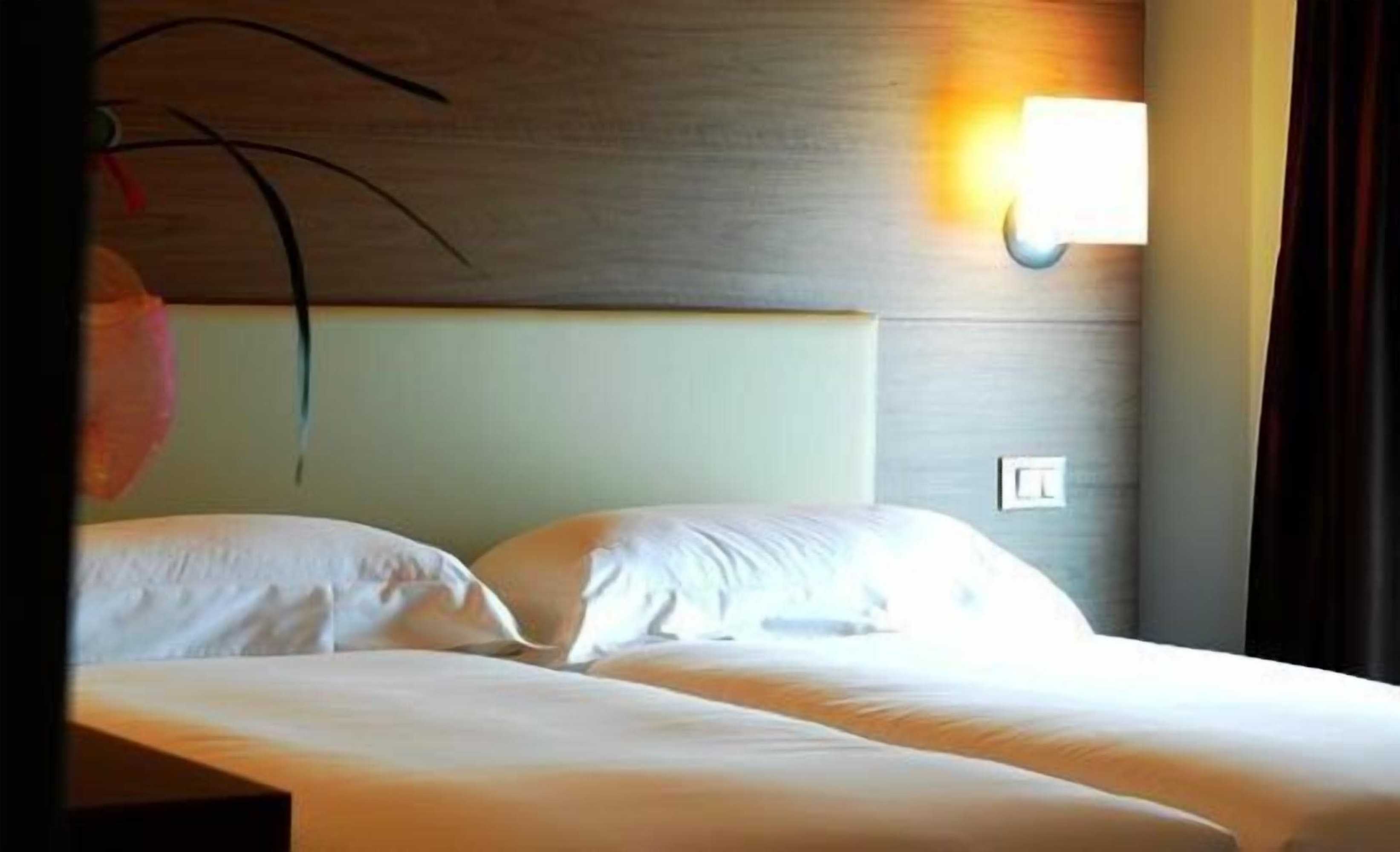 Gift card for Hotel Opera' Gift card for Hotel Opera'