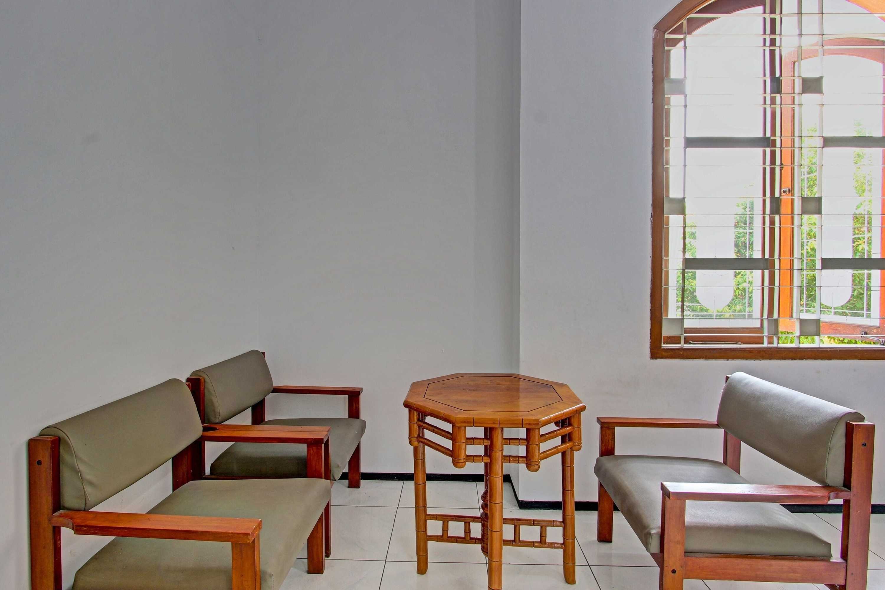 Gift card for Oyo Life 91523 Kenari Guesthouse Gift card for Oyo Life 91523 Kenari Guesthouse