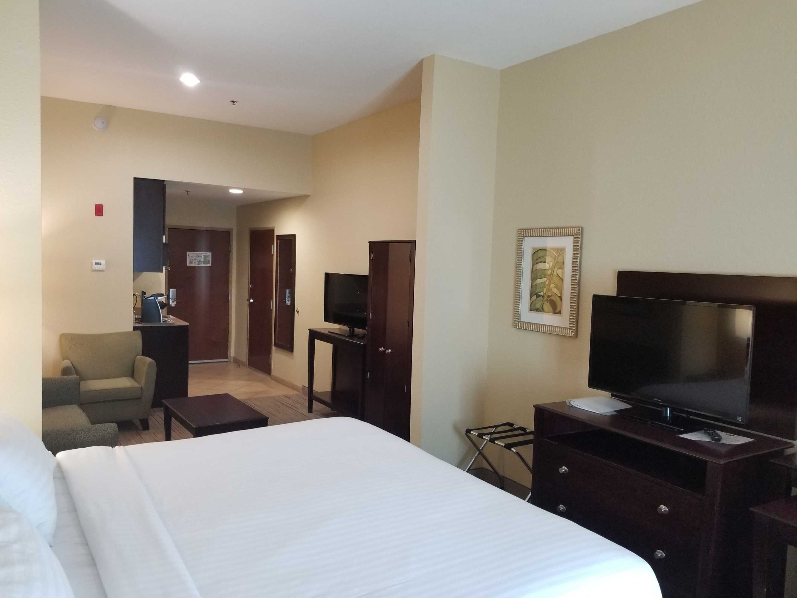 Gift card for Holiday Inn Express & Suites Gulf Shores by Ihg Gift card for Holiday Inn Express & Suites Gulf Shores by Ihg