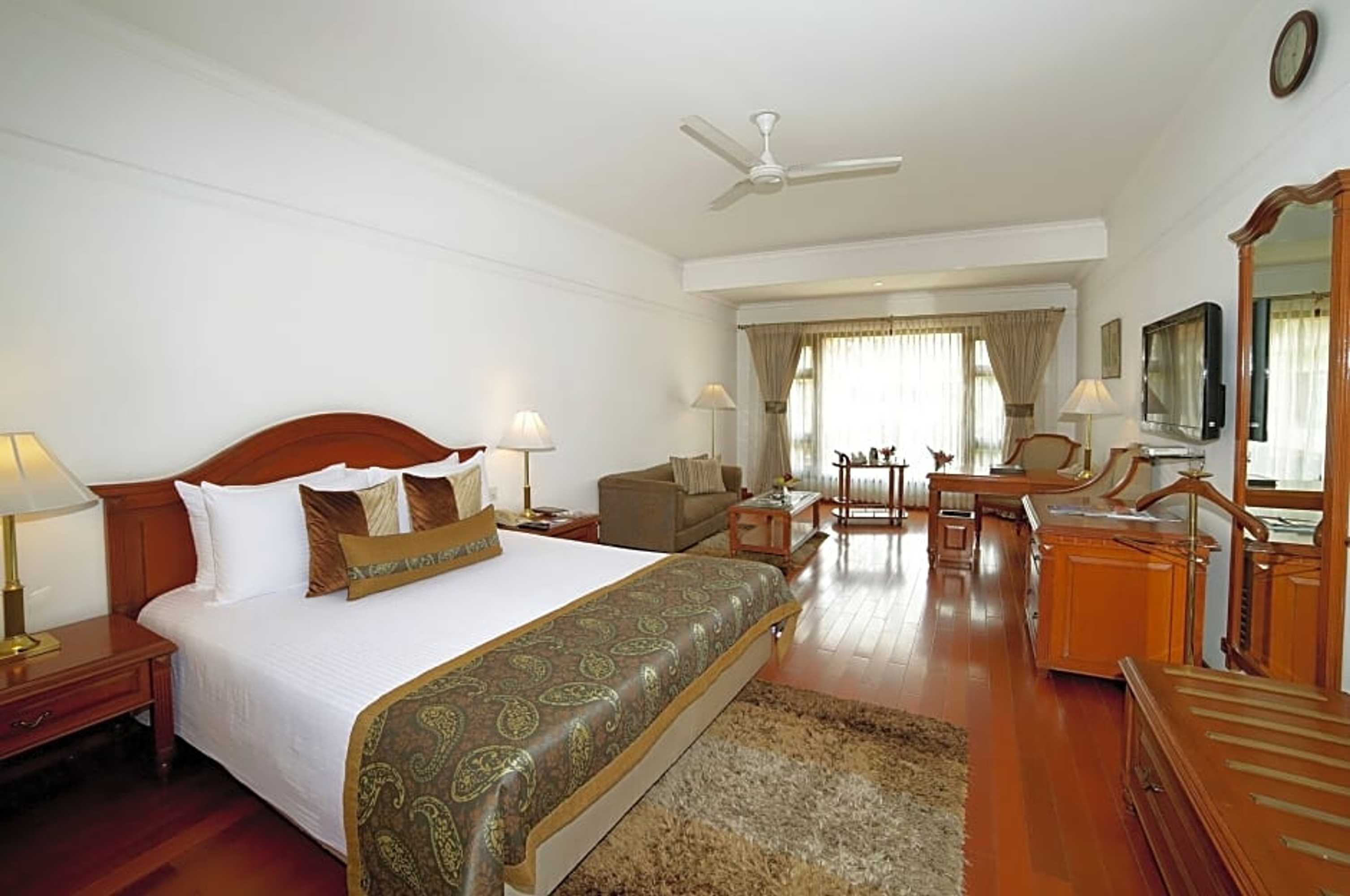 Gift card for Jaypee Palace Hotel & Convention Centre, Agra Gift card for Jaypee Palace Hotel & Convention Centre, Agra