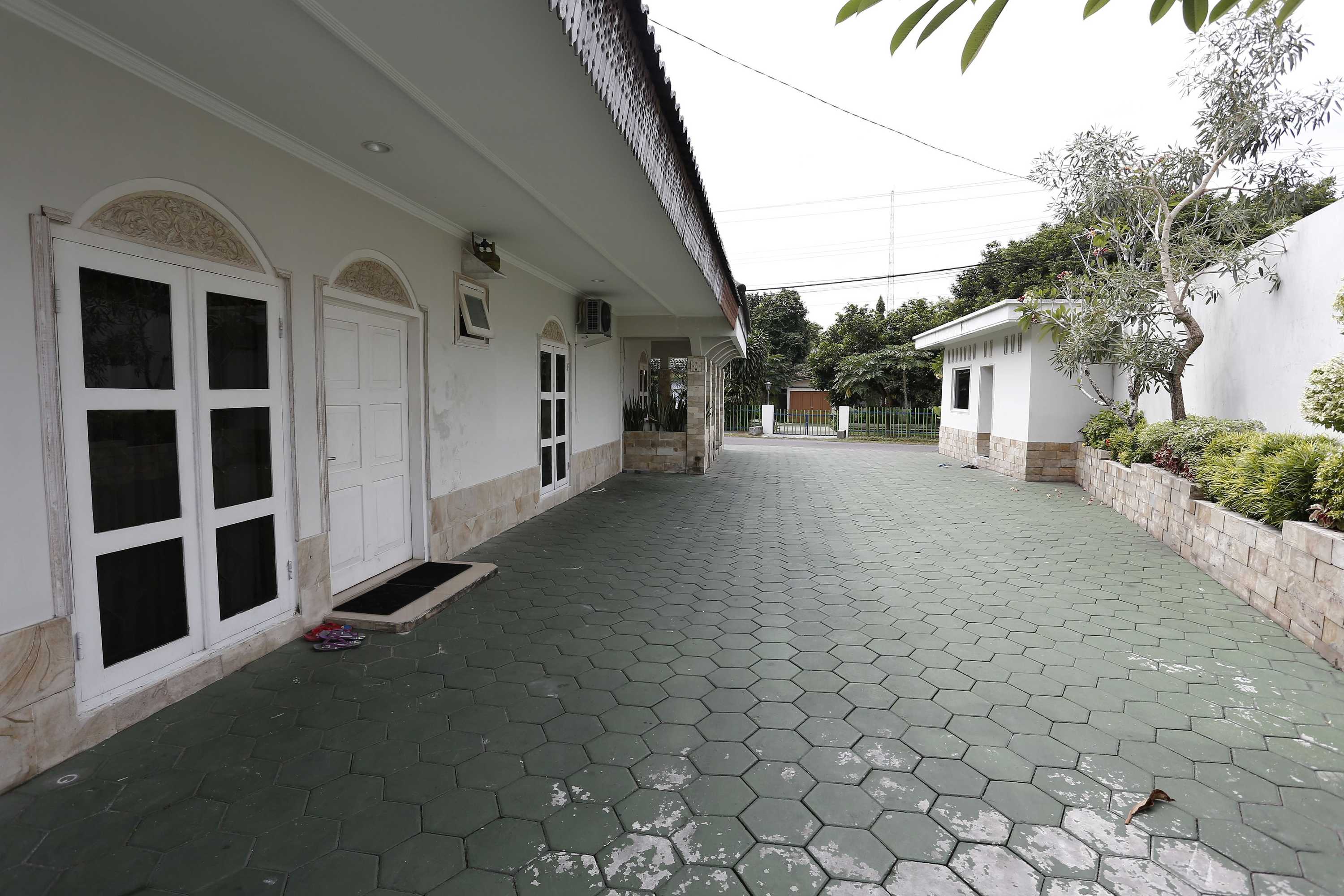 Gift card for Reddoorz Plus Near Adisucipto Airport 2 Gift card for Reddoorz Plus Near Adisucipto Airport 2