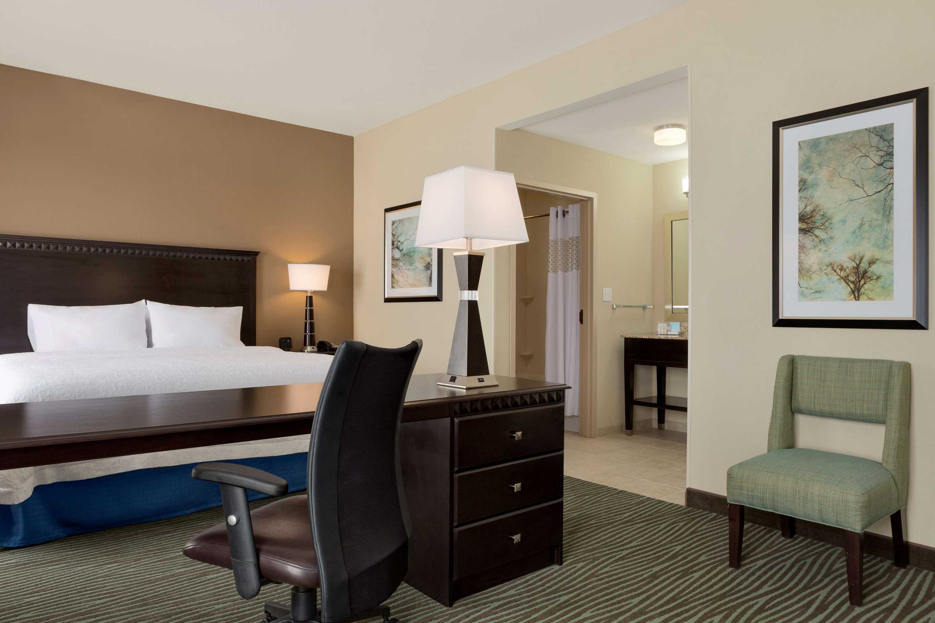 Gift card for Hampton Inn & Suites Parkersburg Downtown Gift card for Hampton Inn & Suites Parkersburg Downtown