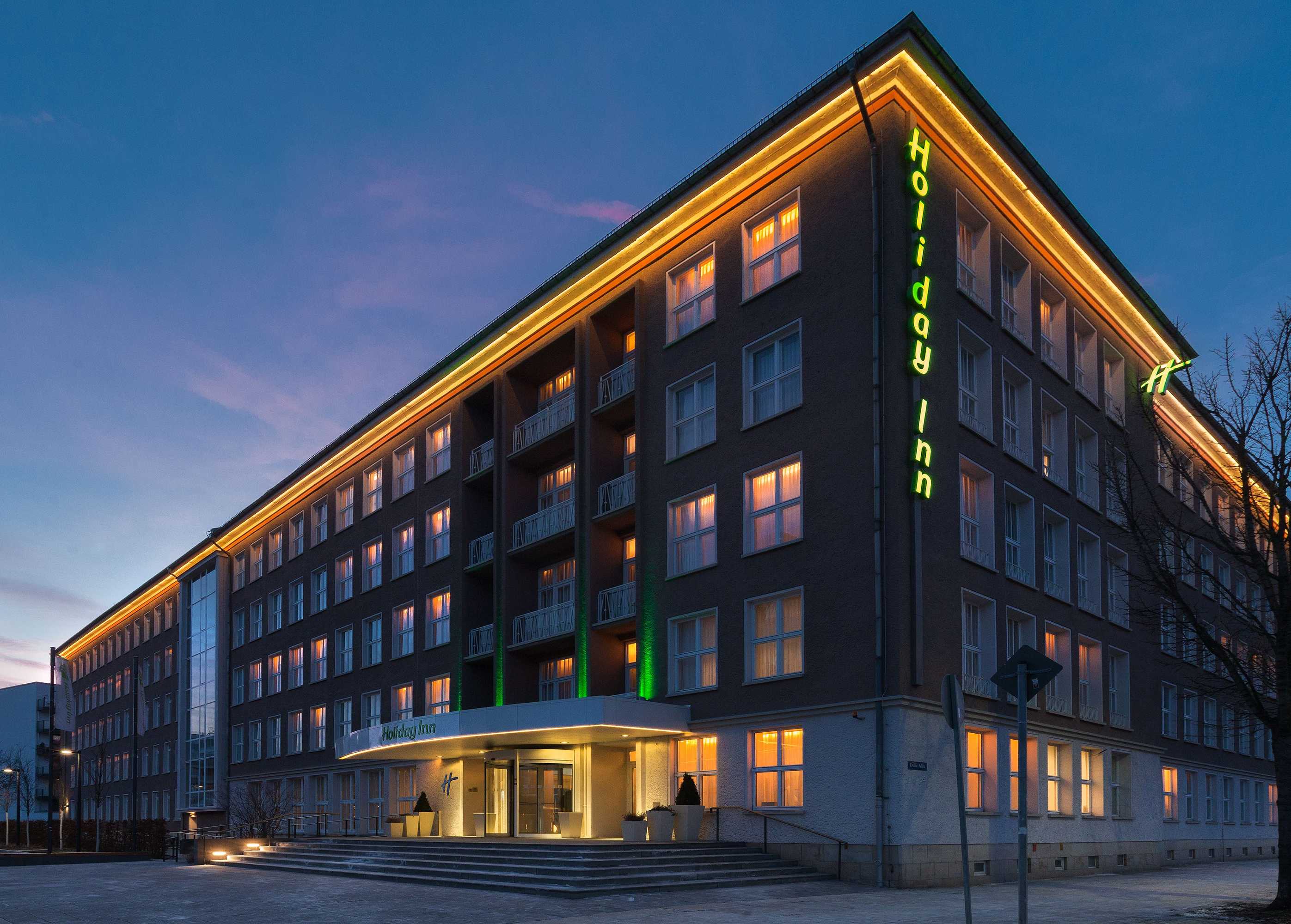 Gift card for Holiday Inn Dresden - Am Zwinger by Ihg Gift card for Holiday Inn Dresden - Am Zwinger by Ihg