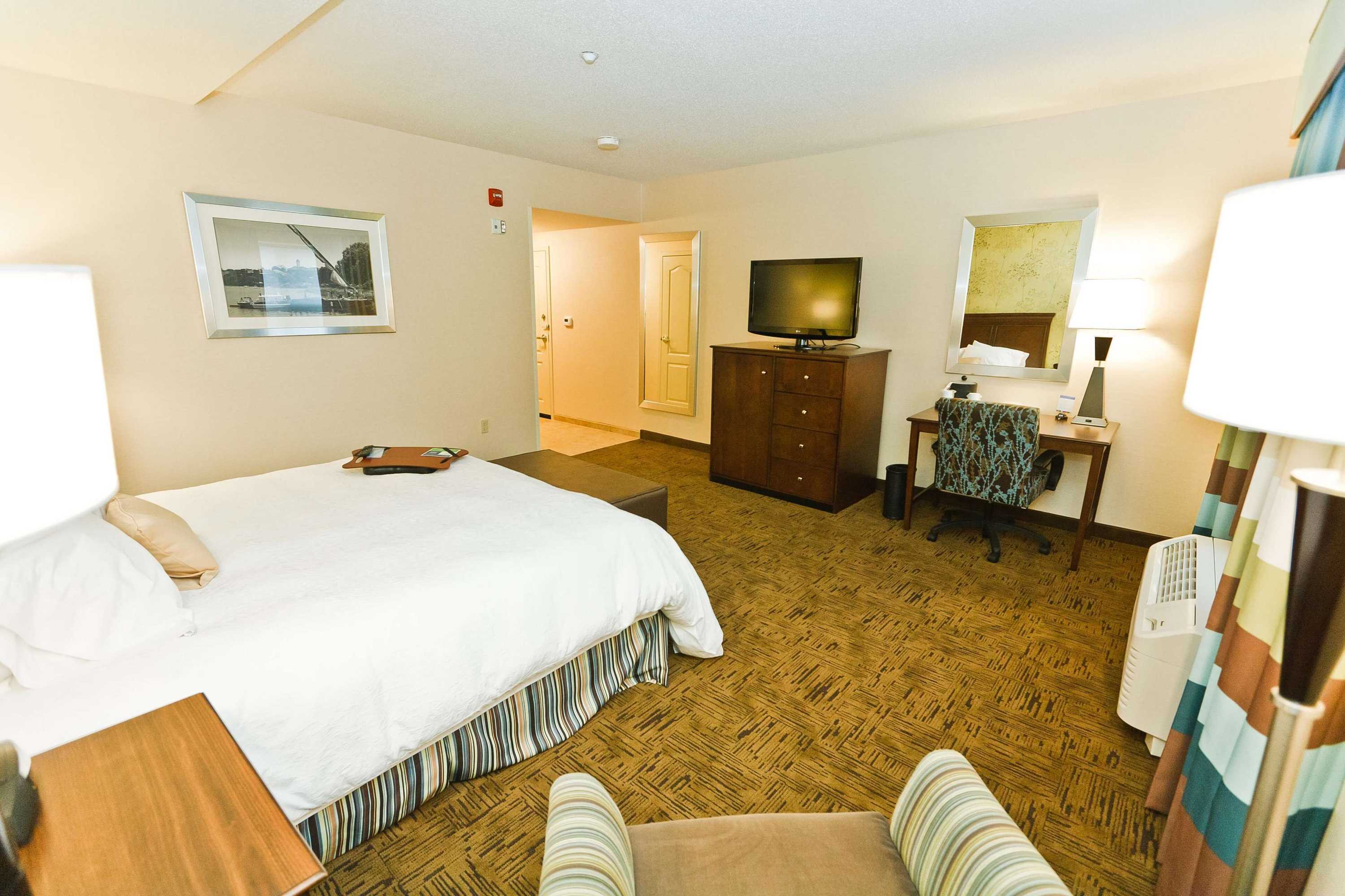 Gift card for Hampton Inn & Suites Exeter Gift card for Hampton Inn & Suites Exeter