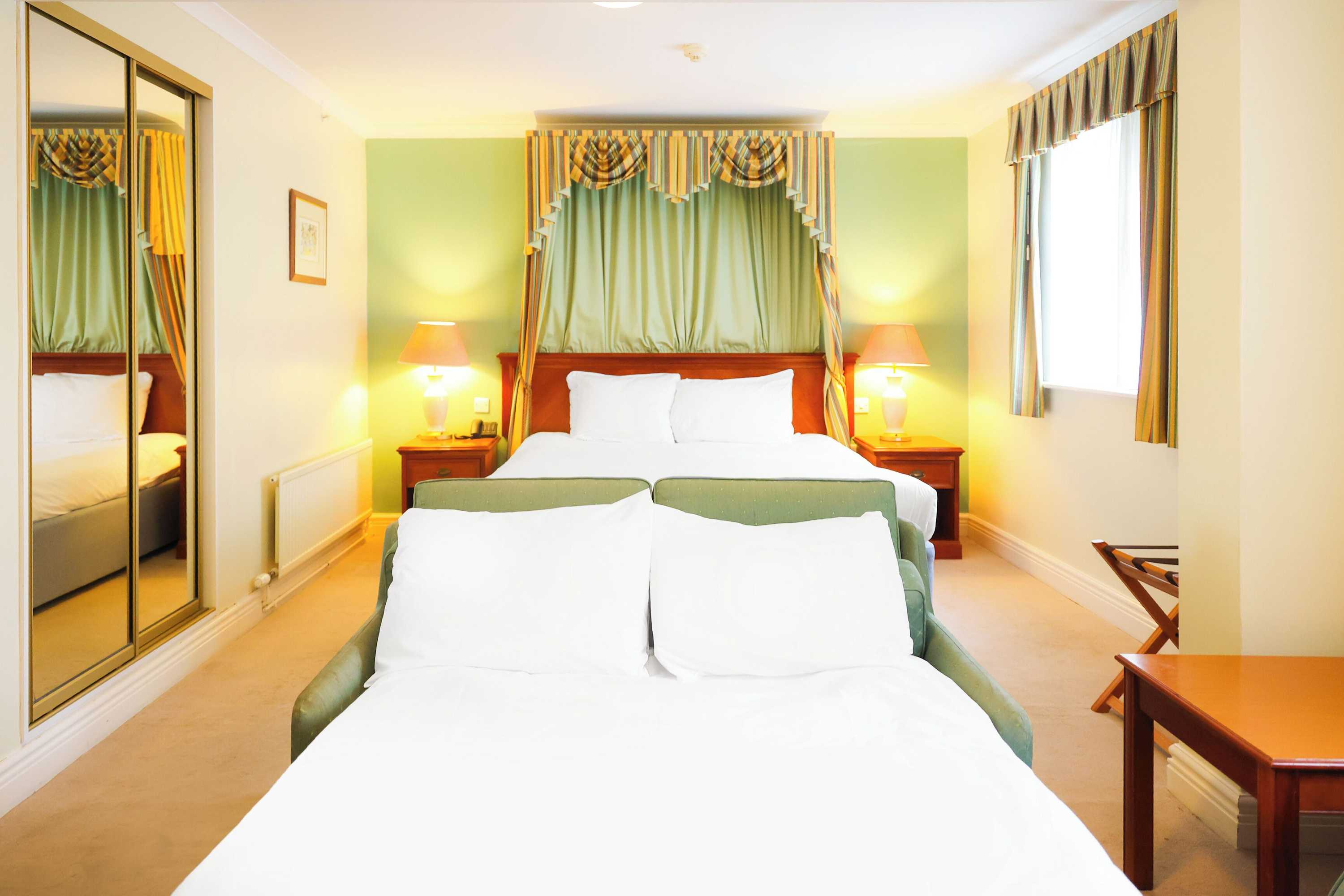Gift card for Oyo Tong Park Hotel Gift card for Oyo Tong Park Hotel