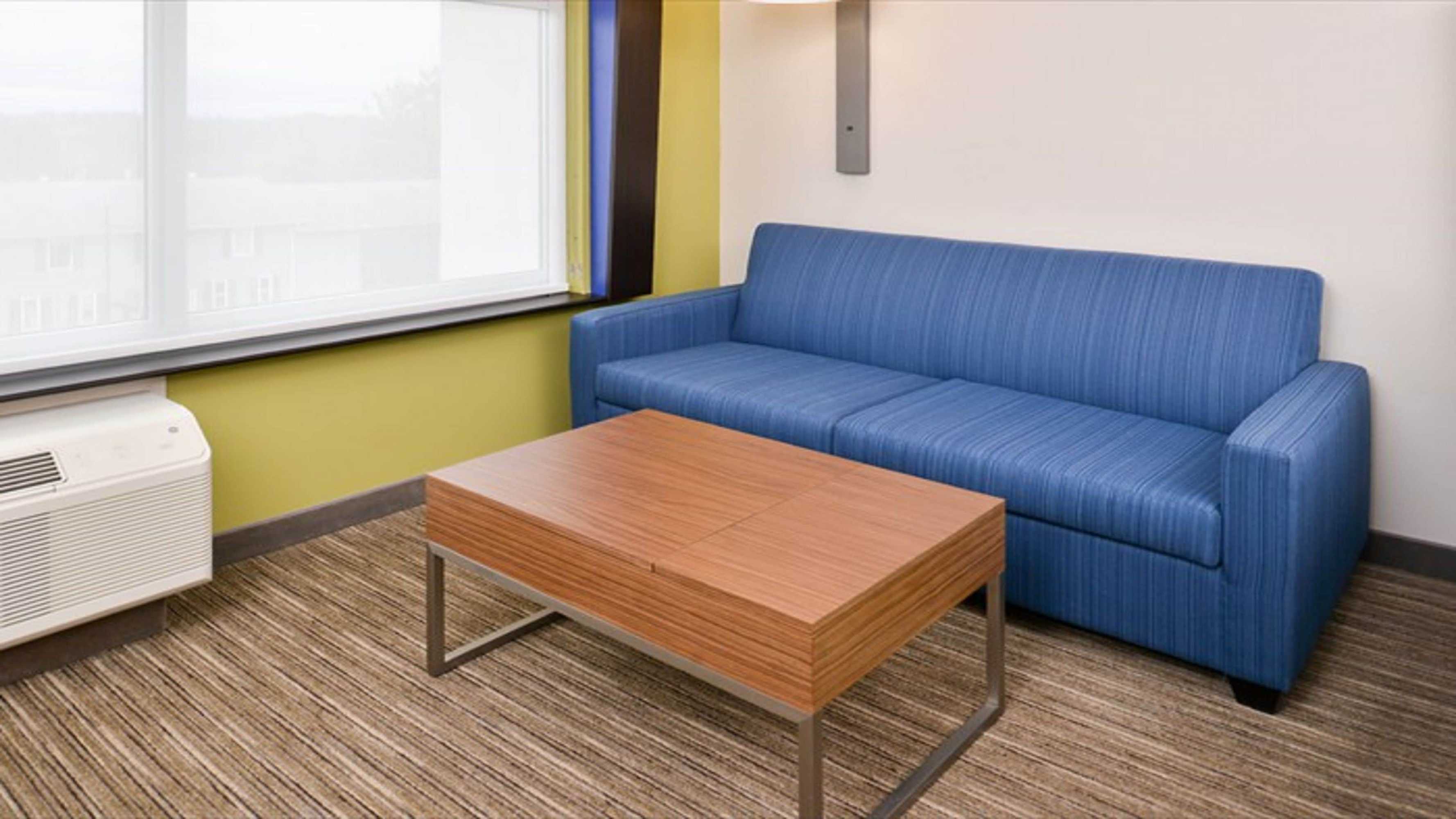 Gift card for Holiday Inn Express & Suites Parkersburg East by Ihg Gift card for Holiday Inn Express & Suites Parkersburg East by Ihg