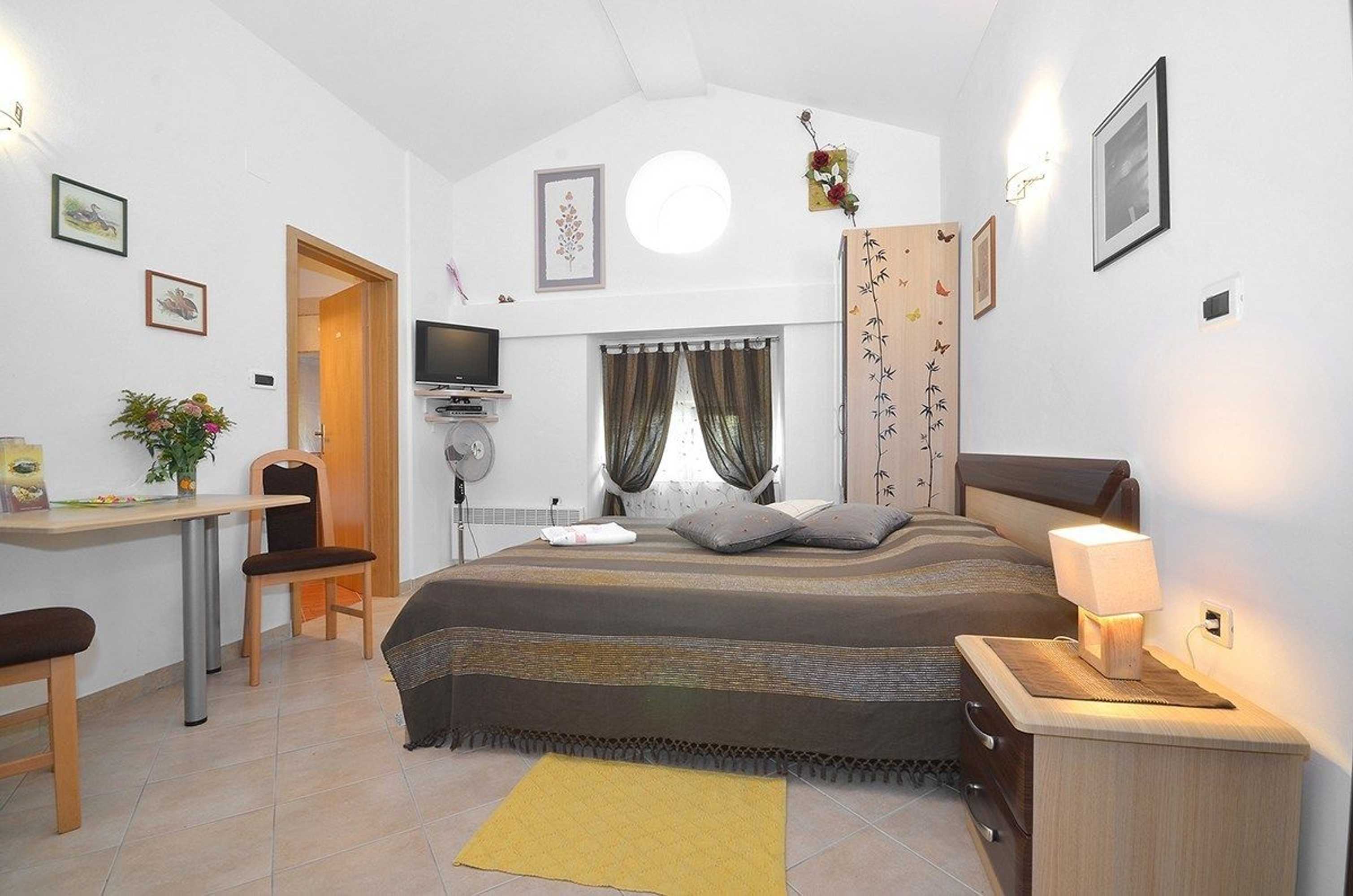 Gift card for Bella Vista Apartments