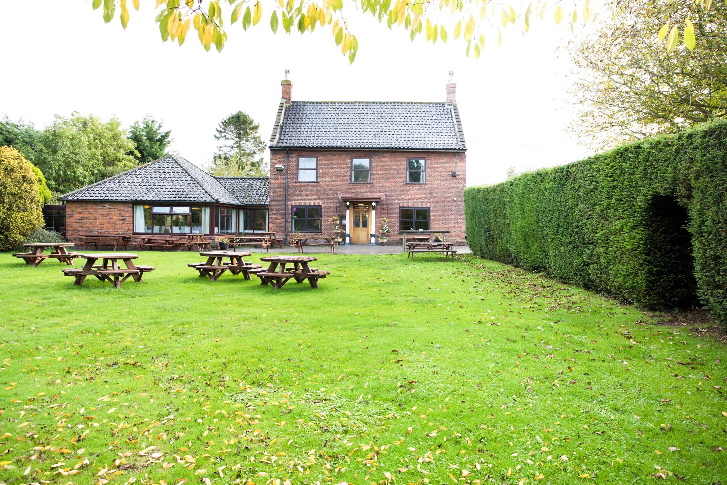 Gift card for Oyo Elm Farm Country House, Norwich Airport Gift card for Oyo Elm Farm Country House, Norwich Airport