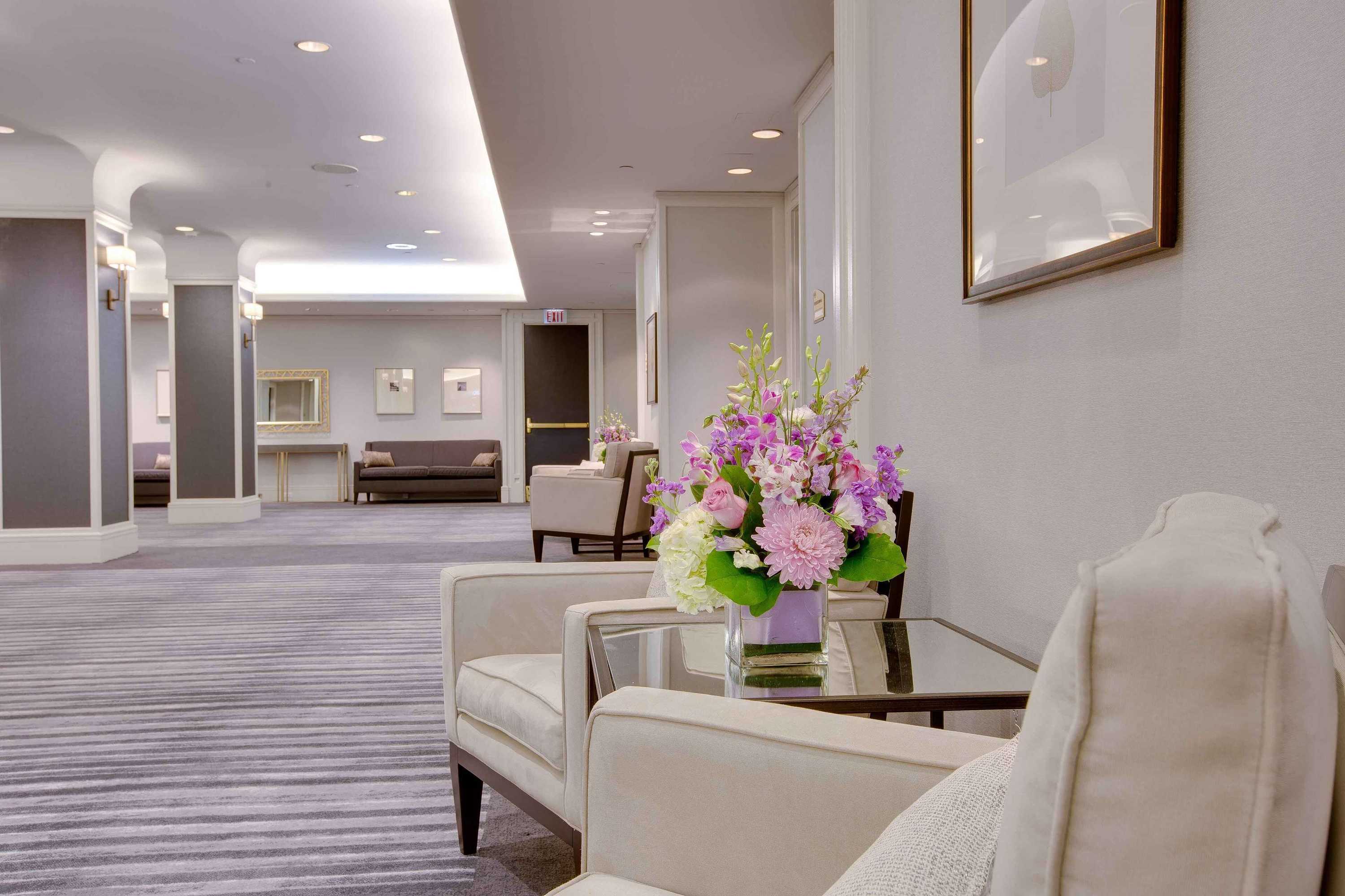 Gift card for Hilton Newark Airport Gift card for Hilton Newark Airport