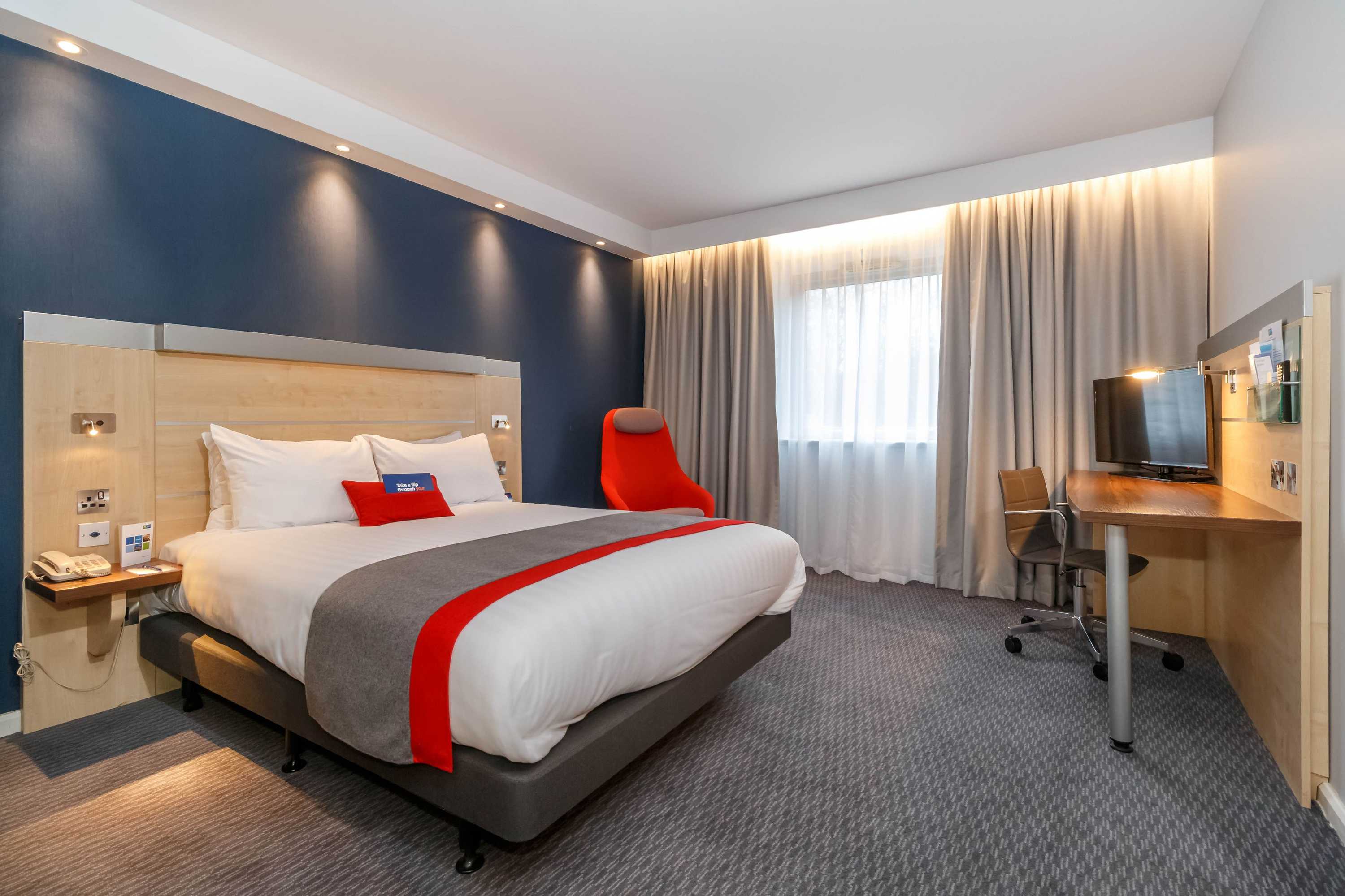 Gift card for Holiday Inn Express Walsall M6j10 by Ihg Gift card for Holiday Inn Express Walsall M6j10 by Ihg