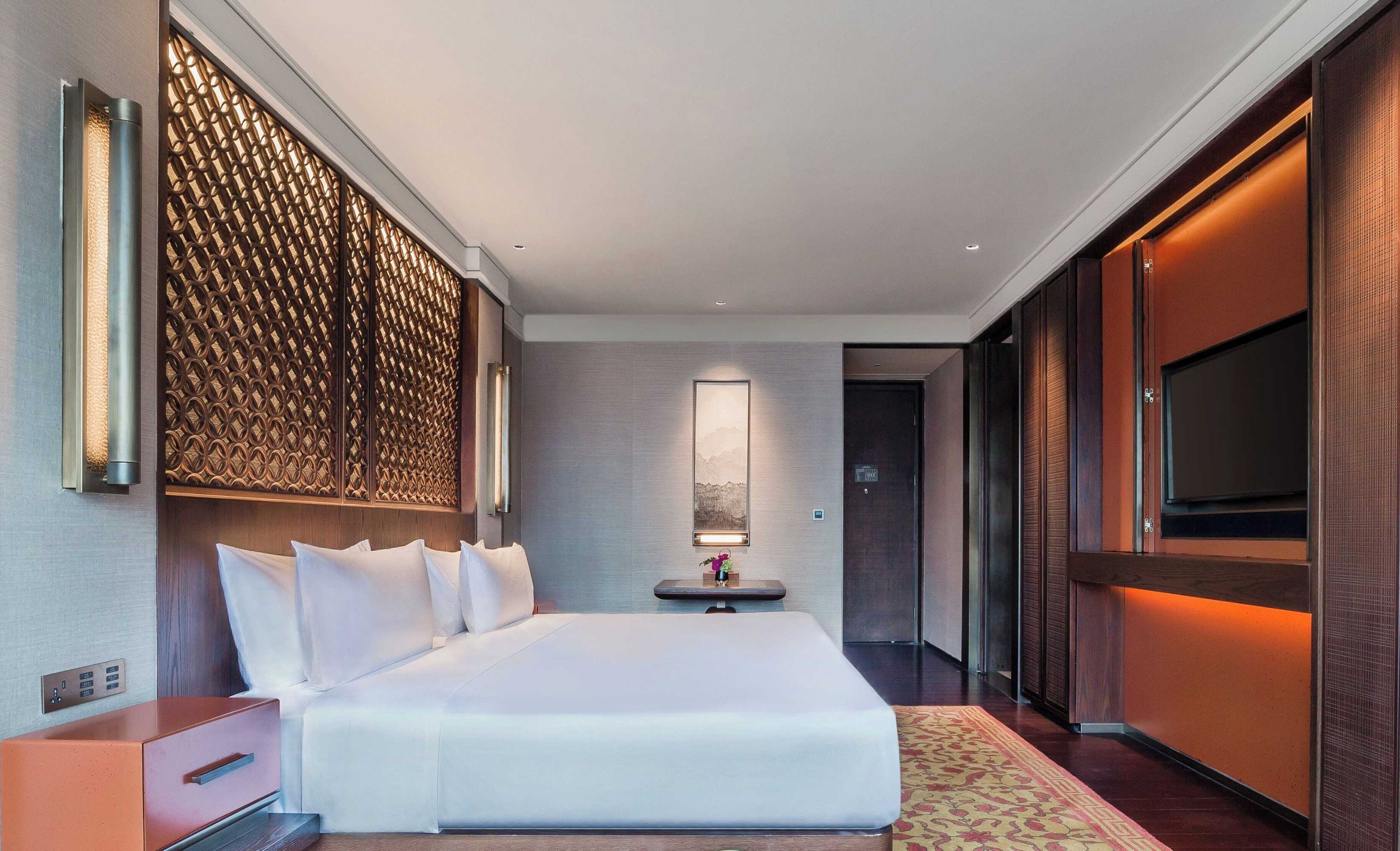 Gift card for Regent Chongqing - Complimentary 1st Round Mini Bar Daily Gift card for Regent Chongqing - Complimentary 1st Round Mini Bar Daily