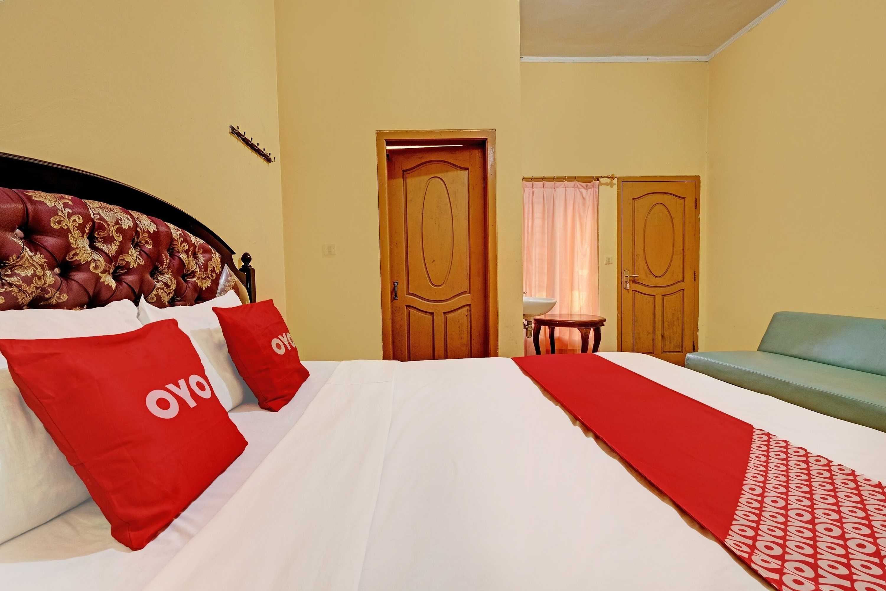 Gift card for Oyo 92406 Hotel Renata 1