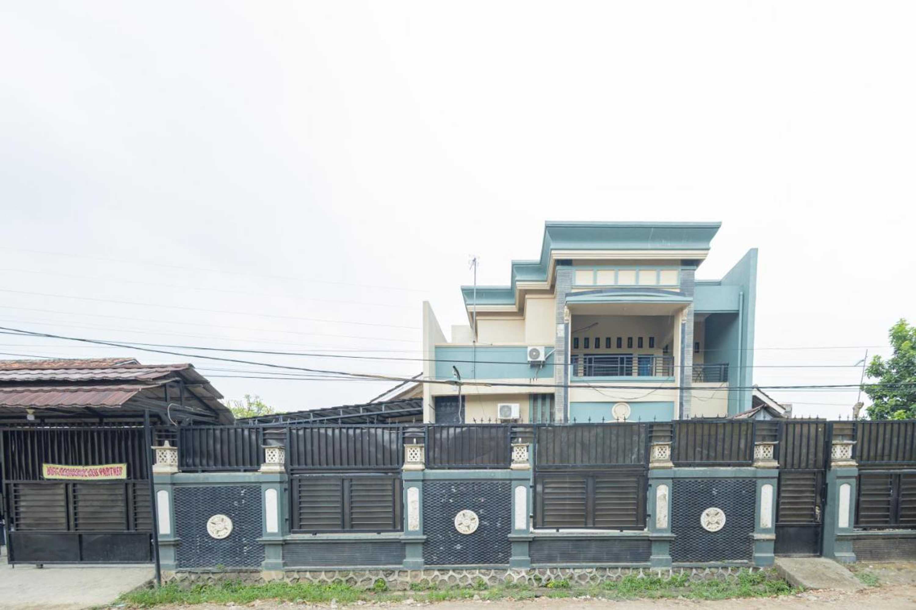 Gift card for Boss Residence Serang Mitra Reddoorz