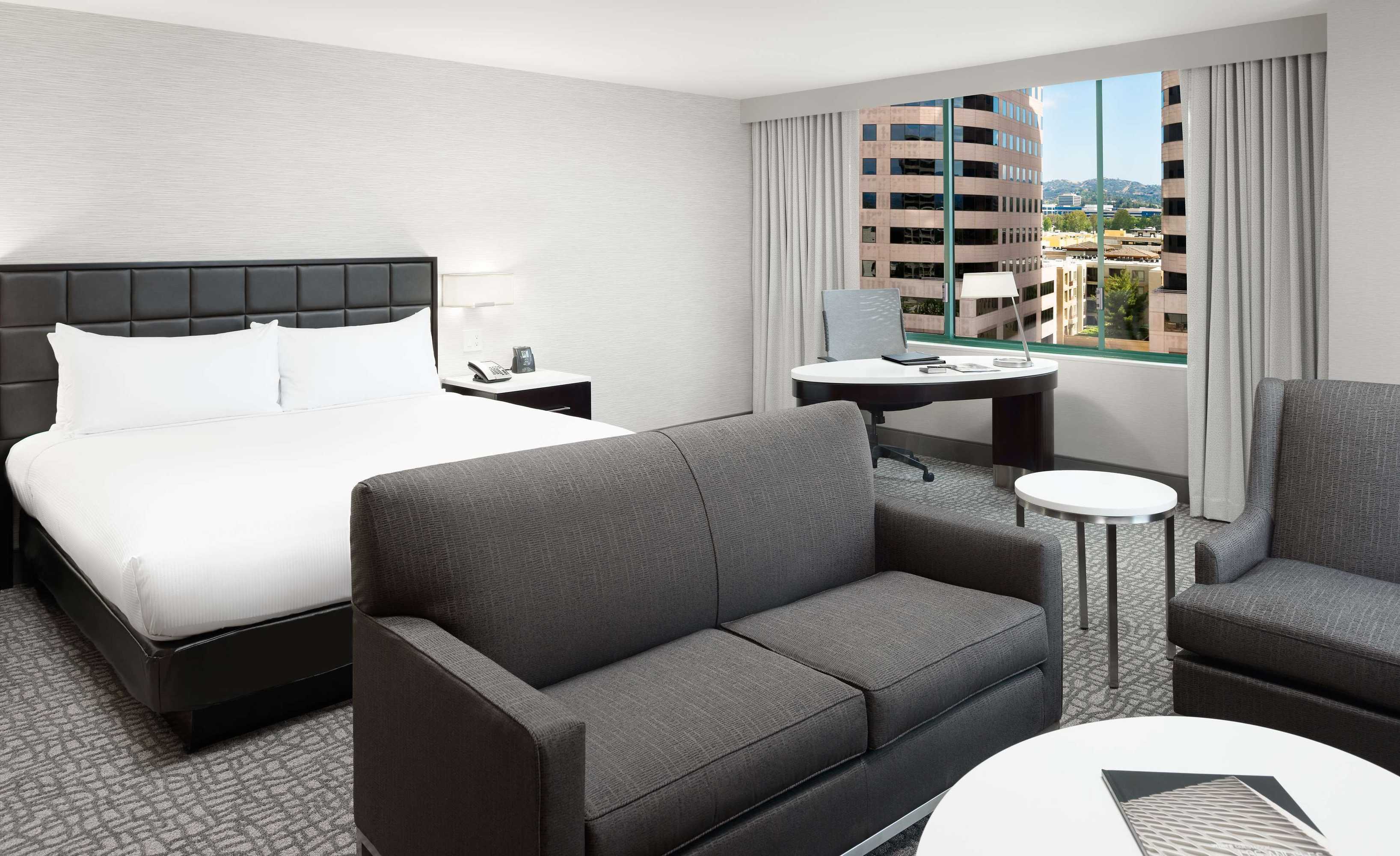 Gift card for Hilton Woodland Hills / Los Angeles Gift card for Hilton Woodland Hills / Los Angeles