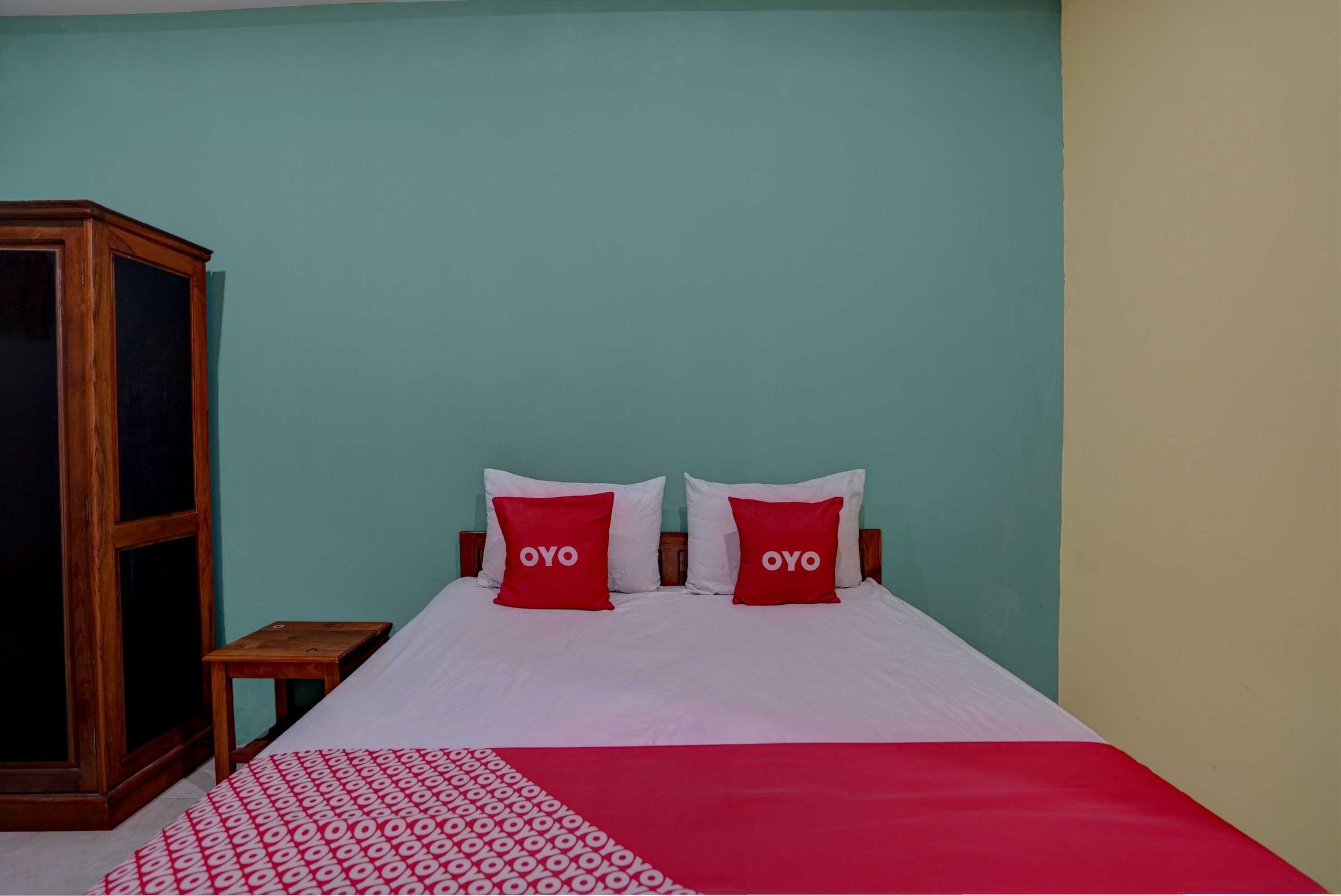 Gift card for Oyo 92896 Hotel Sahabat Syariah Near Plasa Telkom Bawean Gift card for Oyo 92896 Hotel Sahabat Syariah Near Plasa Telkom Bawean