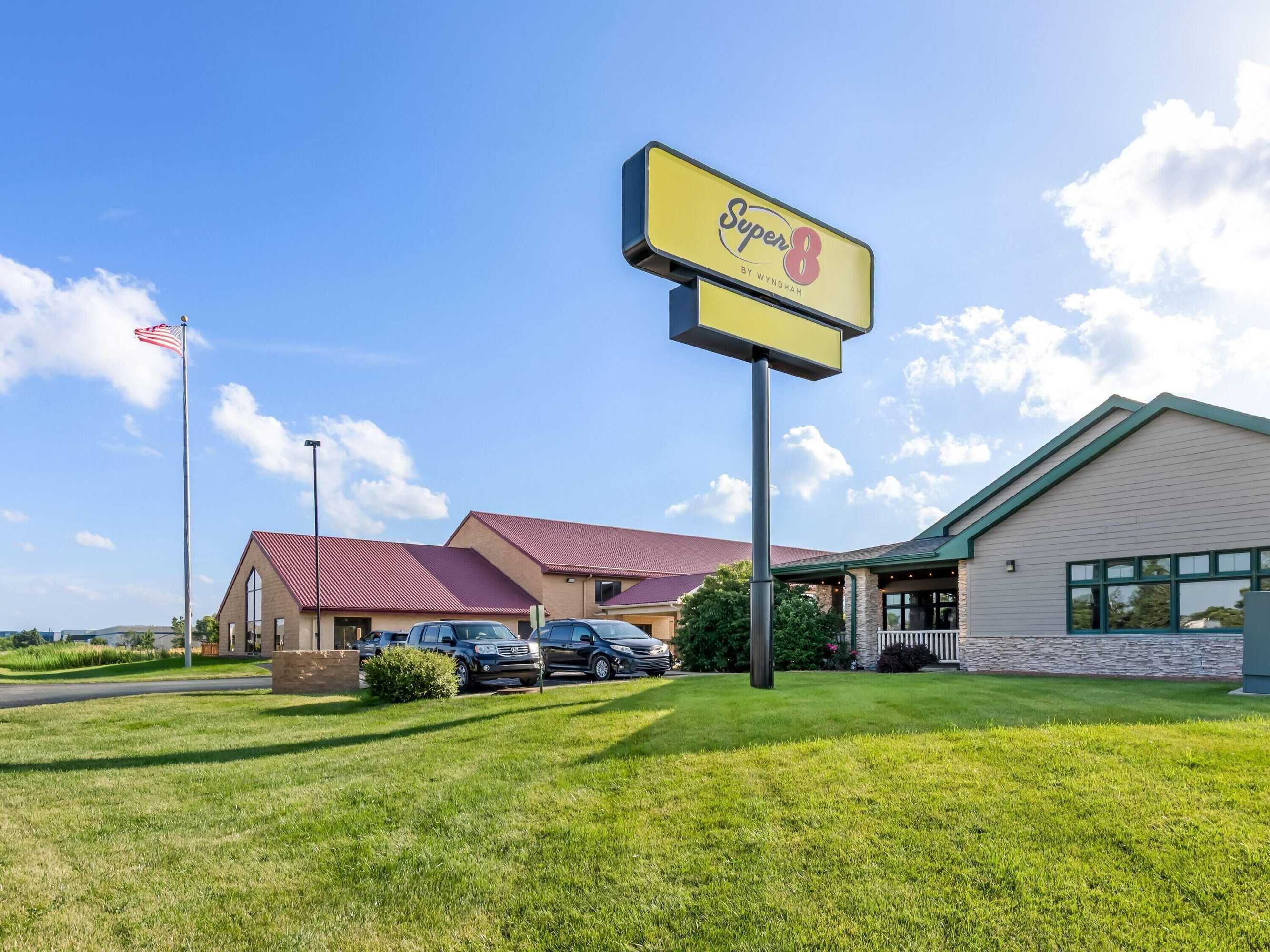 Gift card for Super 8 by Wyndham Sturtevant/racine Gift card for Super 8 by Wyndham Sturtevant/racine