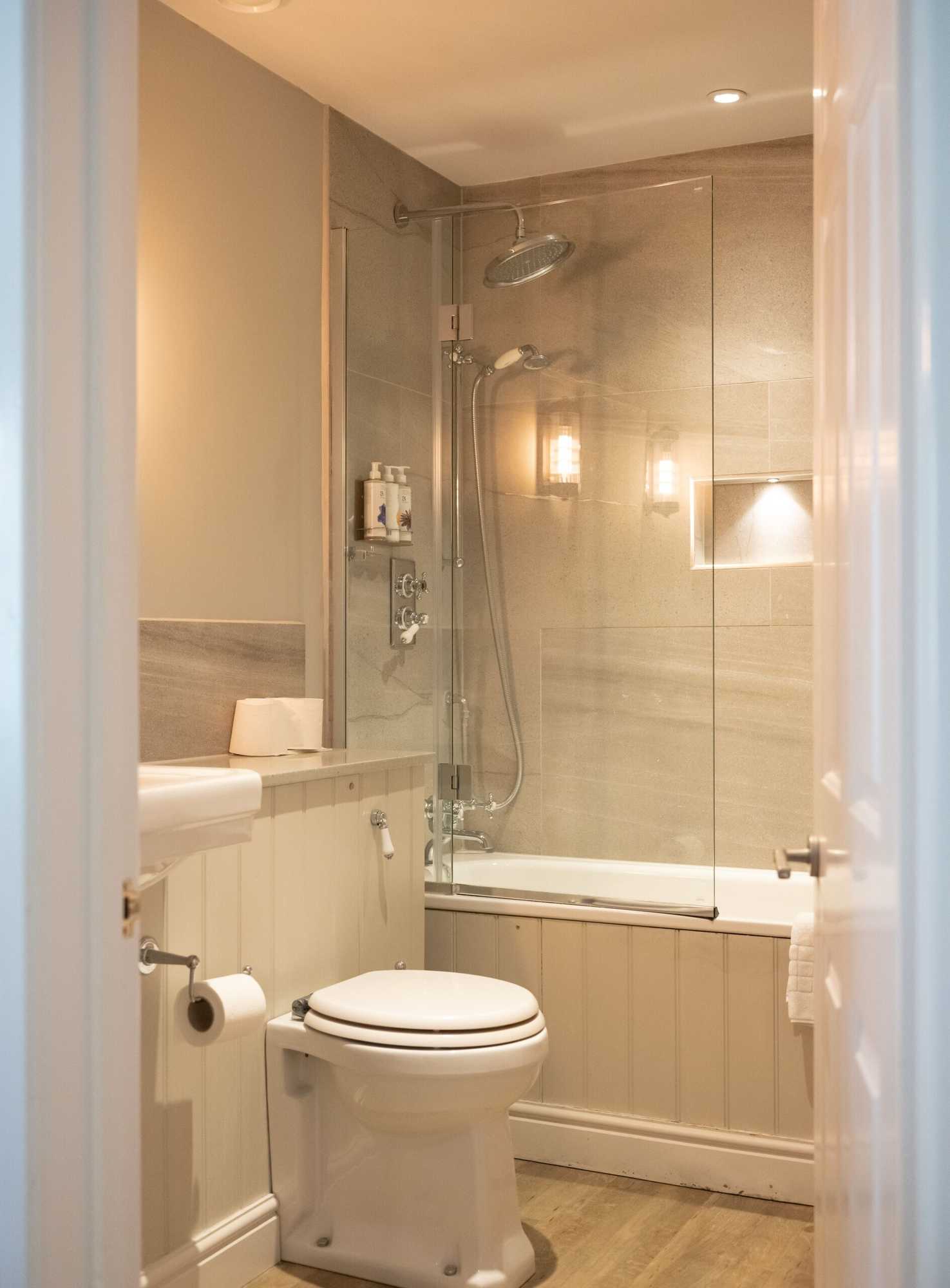 Gift card for New Inn at Coln