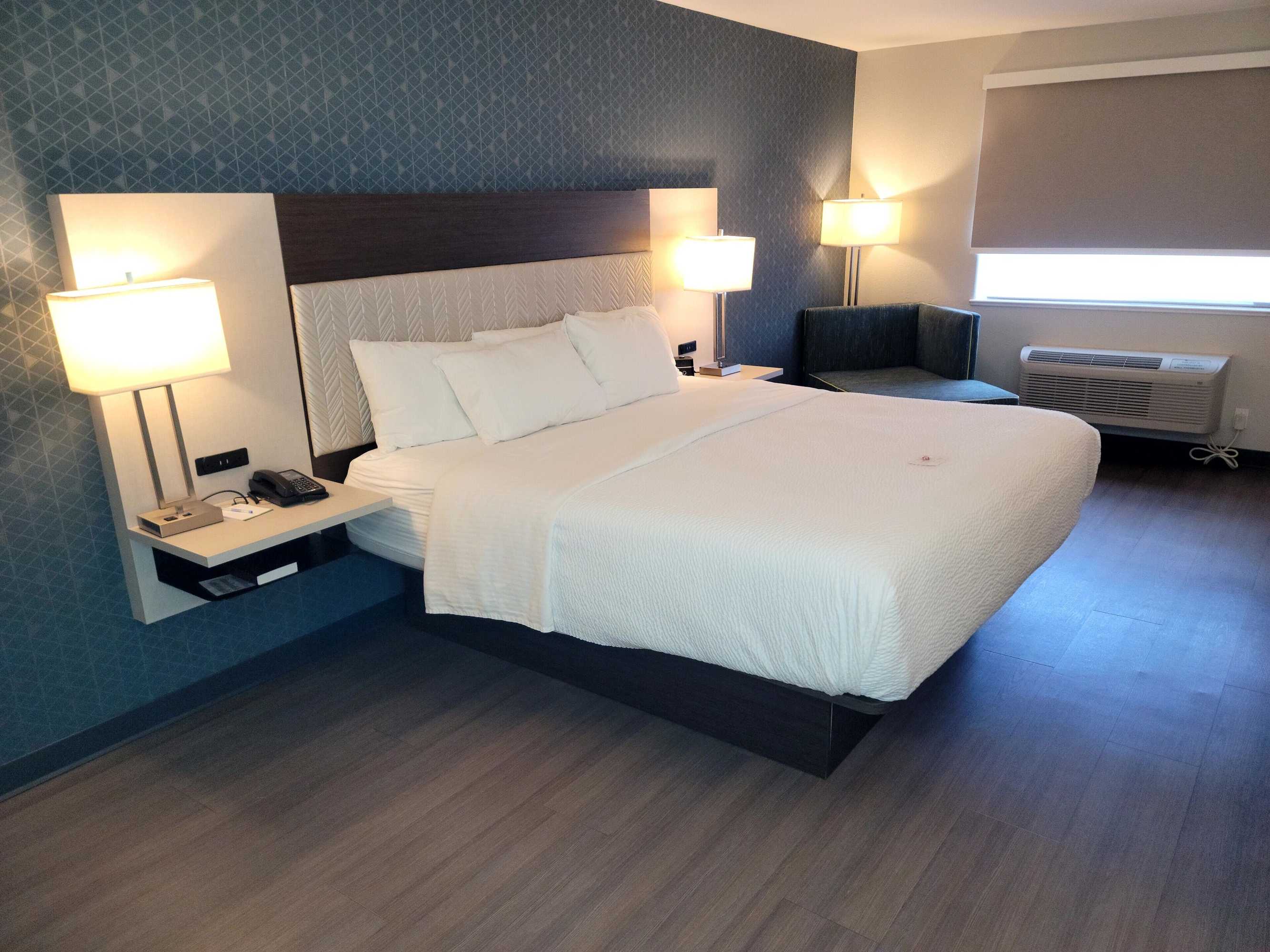 Gift card for La Quinta Inn & Suites by Wyndham Santa Rosa Gift card for La Quinta Inn & Suites by Wyndham Santa Rosa