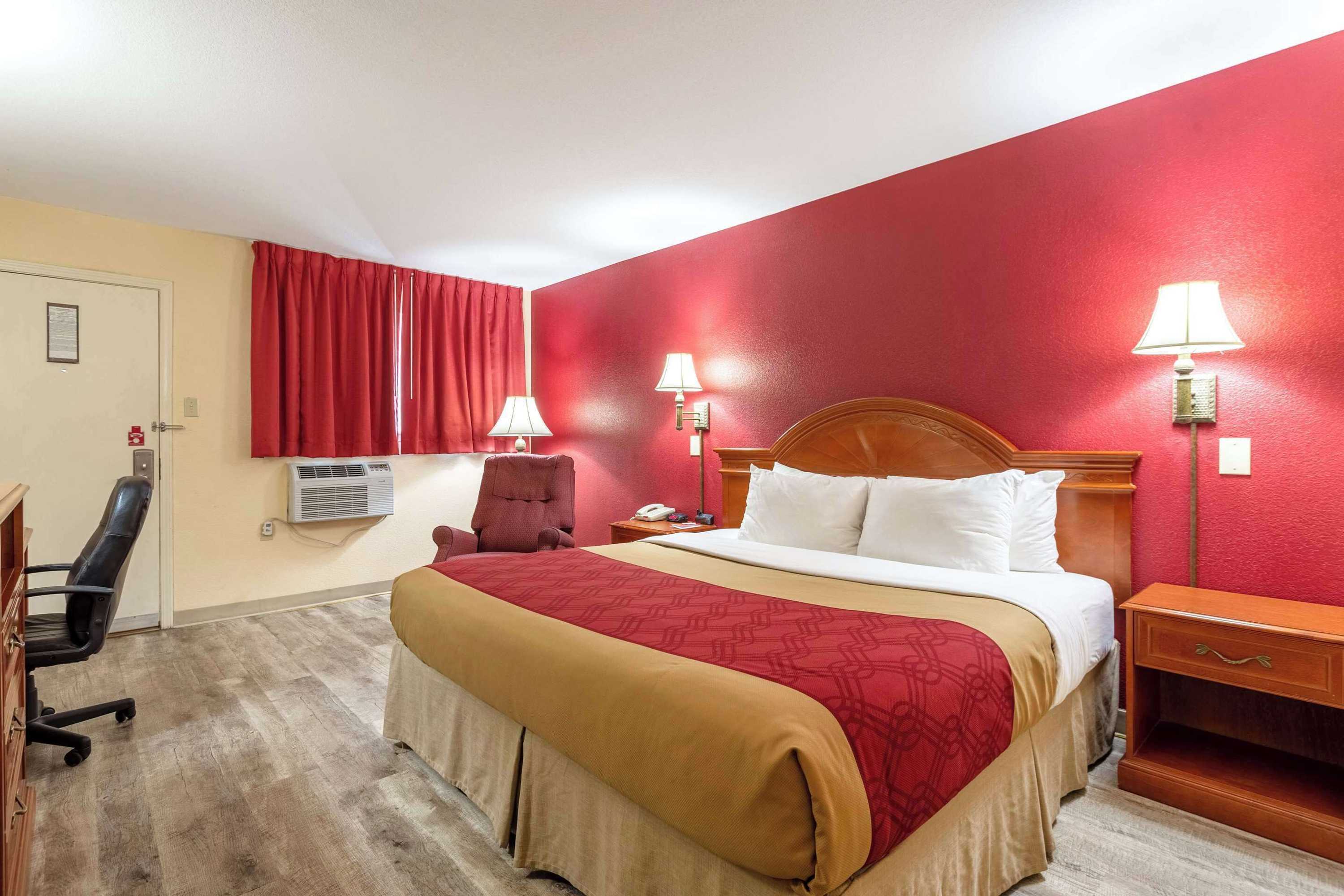 Gift card for Econo Lodge Inn & Suites Gift card for Econo Lodge Inn & Suites