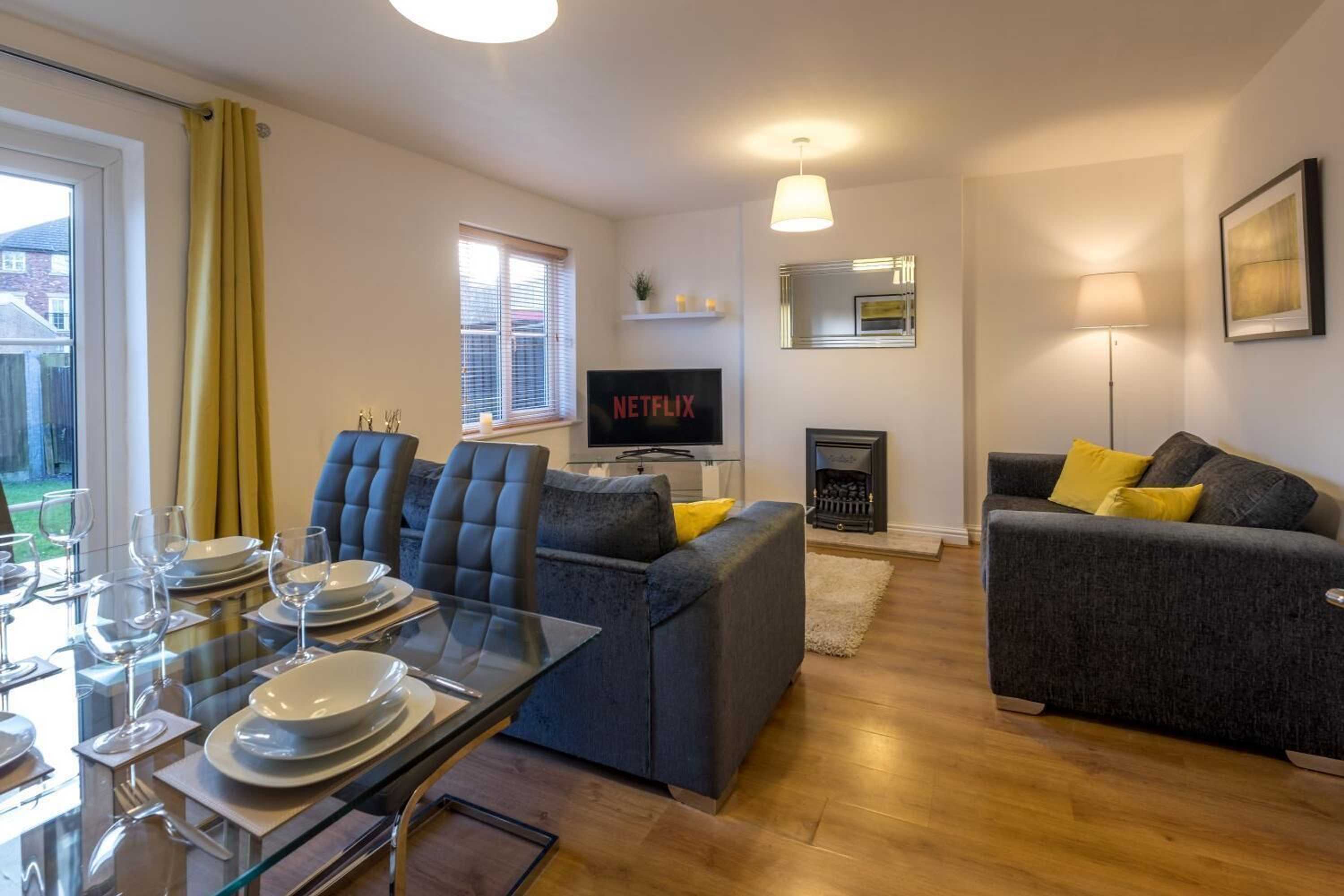 Gift card for Cheshire Lodge - Contractors, Professionals, Families Winsford Gift card for Cheshire Lodge - Contractors, Professionals, Families Winsford