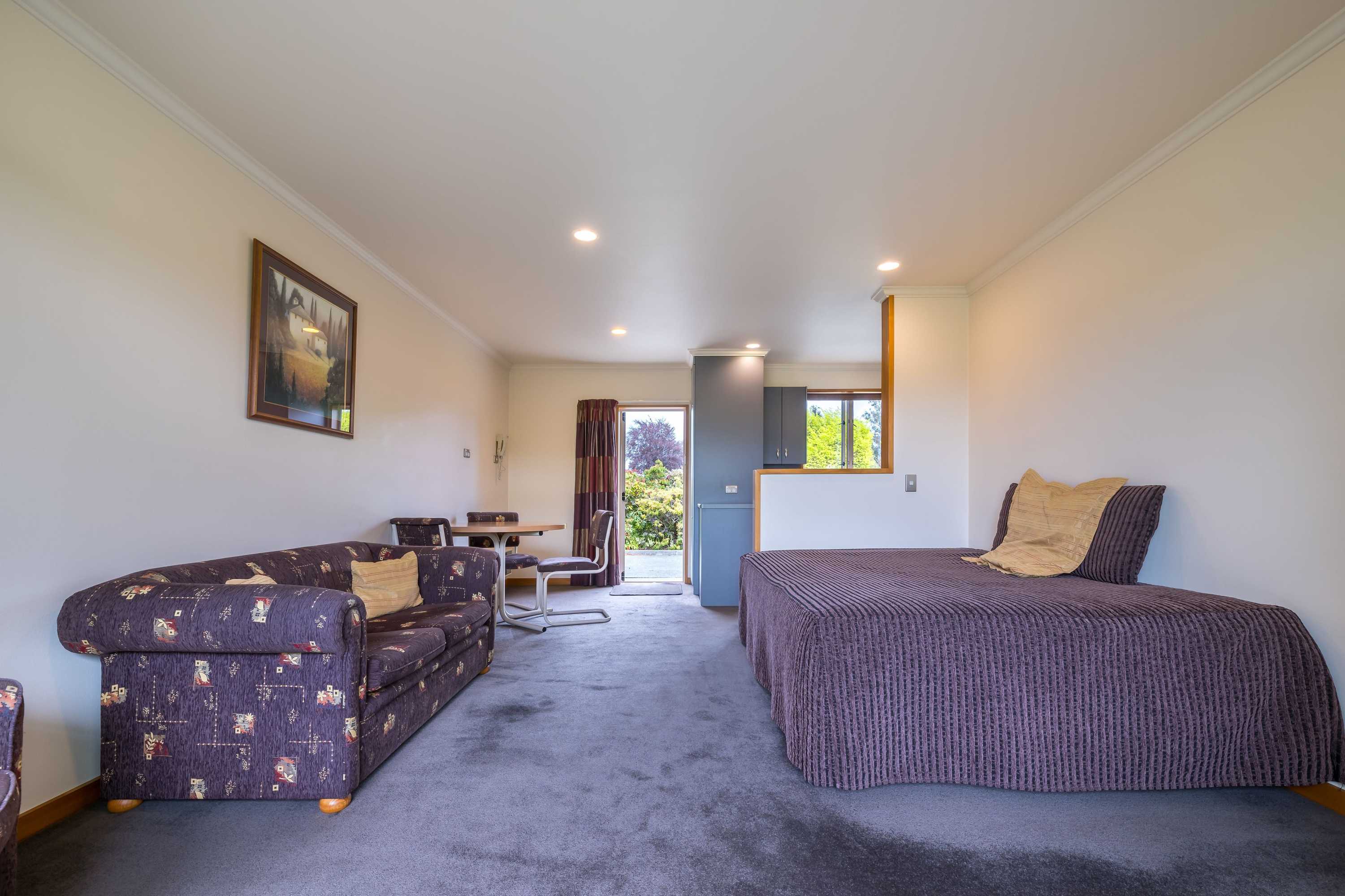 Gift card for Lakeside Motel & Apartments Gift card for Lakeside Motel & Apartments