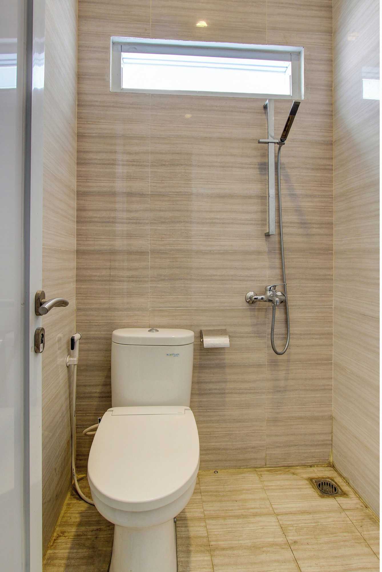 Gift card for Oyo 92479 Pasadena House