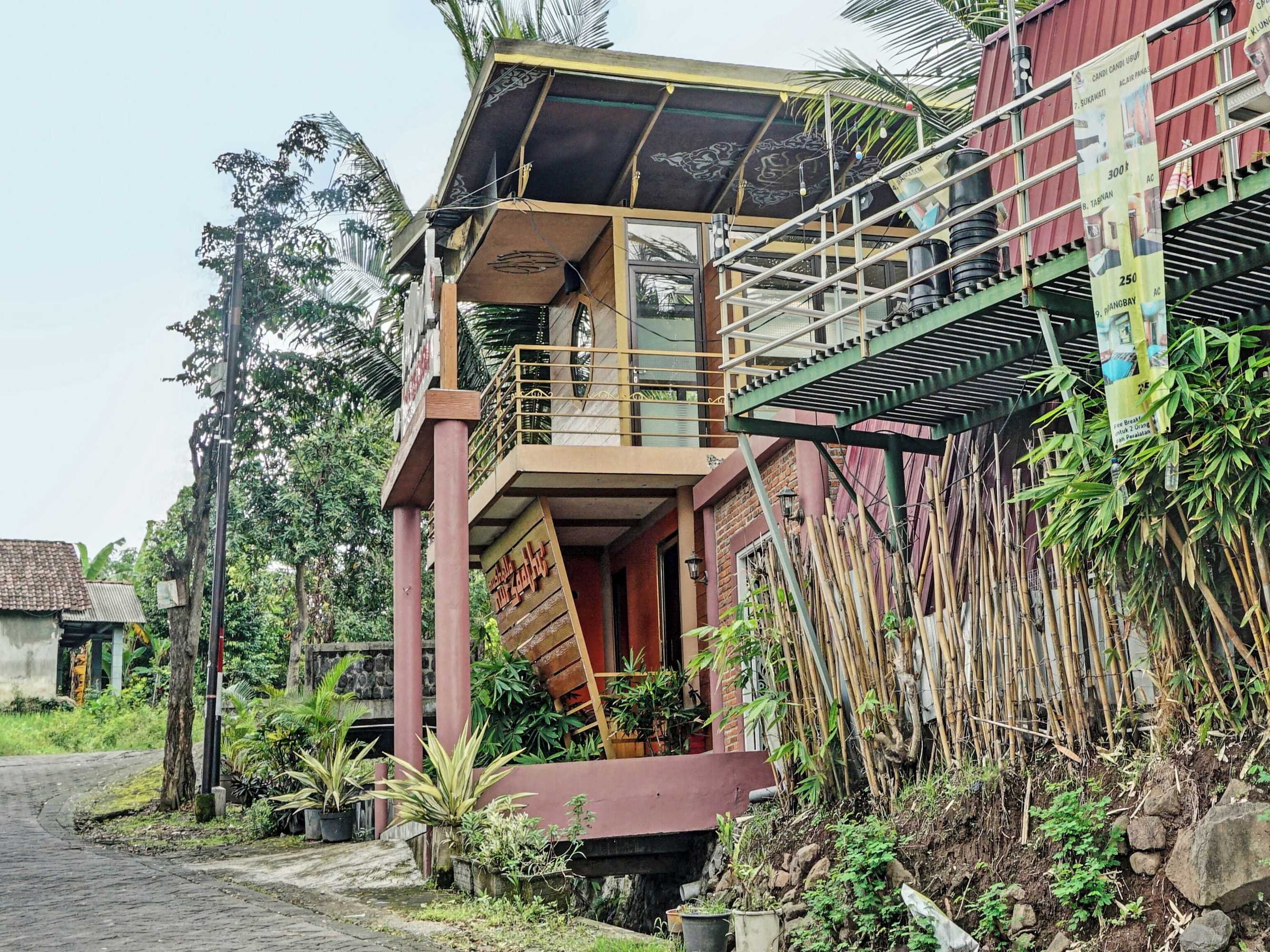 Gift card for Oyo Life 92084 Candi Candi Ubud Syariah Gift card for Oyo Life 92084 Candi Candi Ubud Syariah