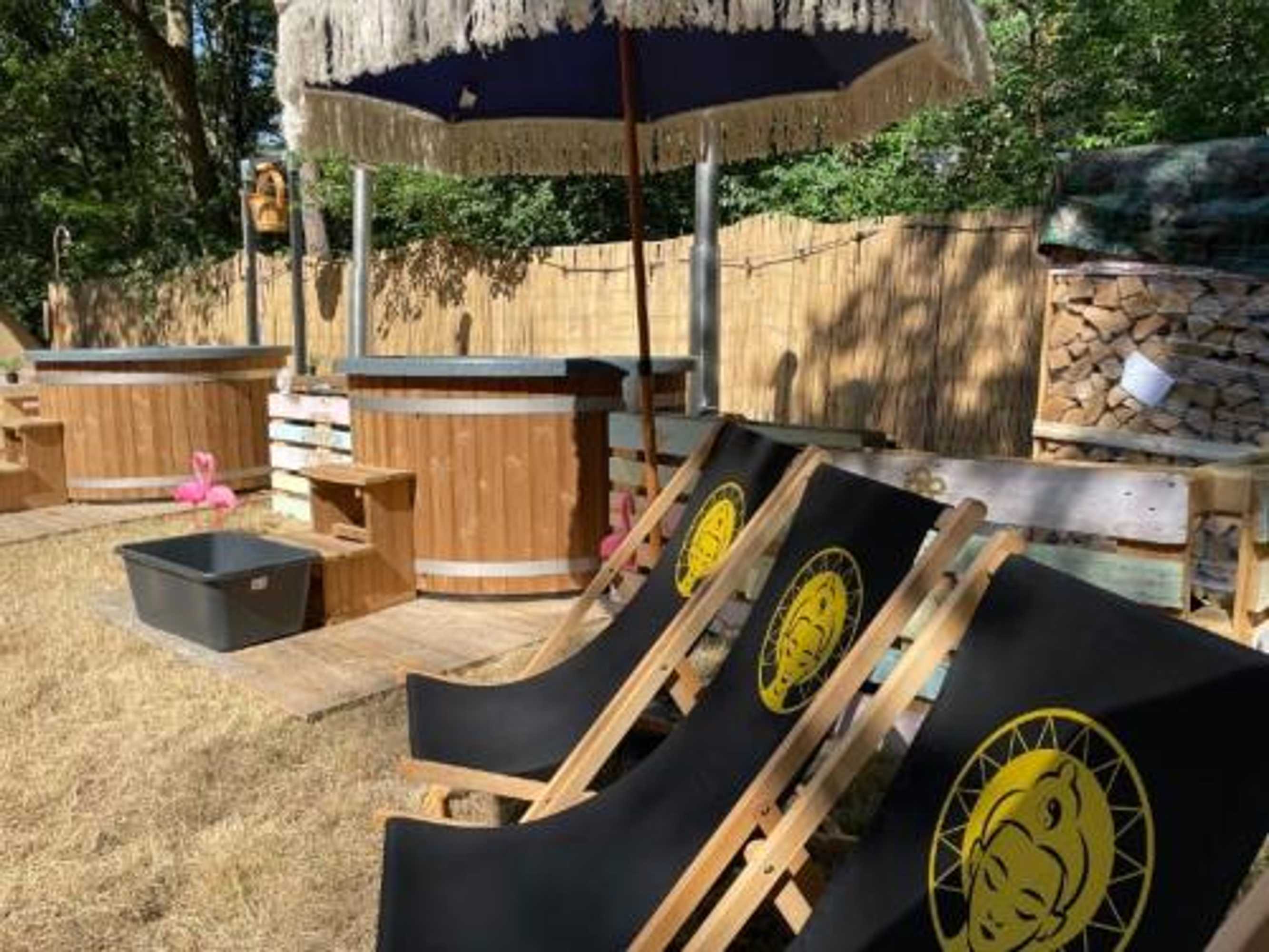 Gift card for 100 Jaar TT Circuit Assen 2025 Glamping Incl Stroom Gift card for 100 Jaar TT Circuit Assen 2025 Glamping Incl Stroom