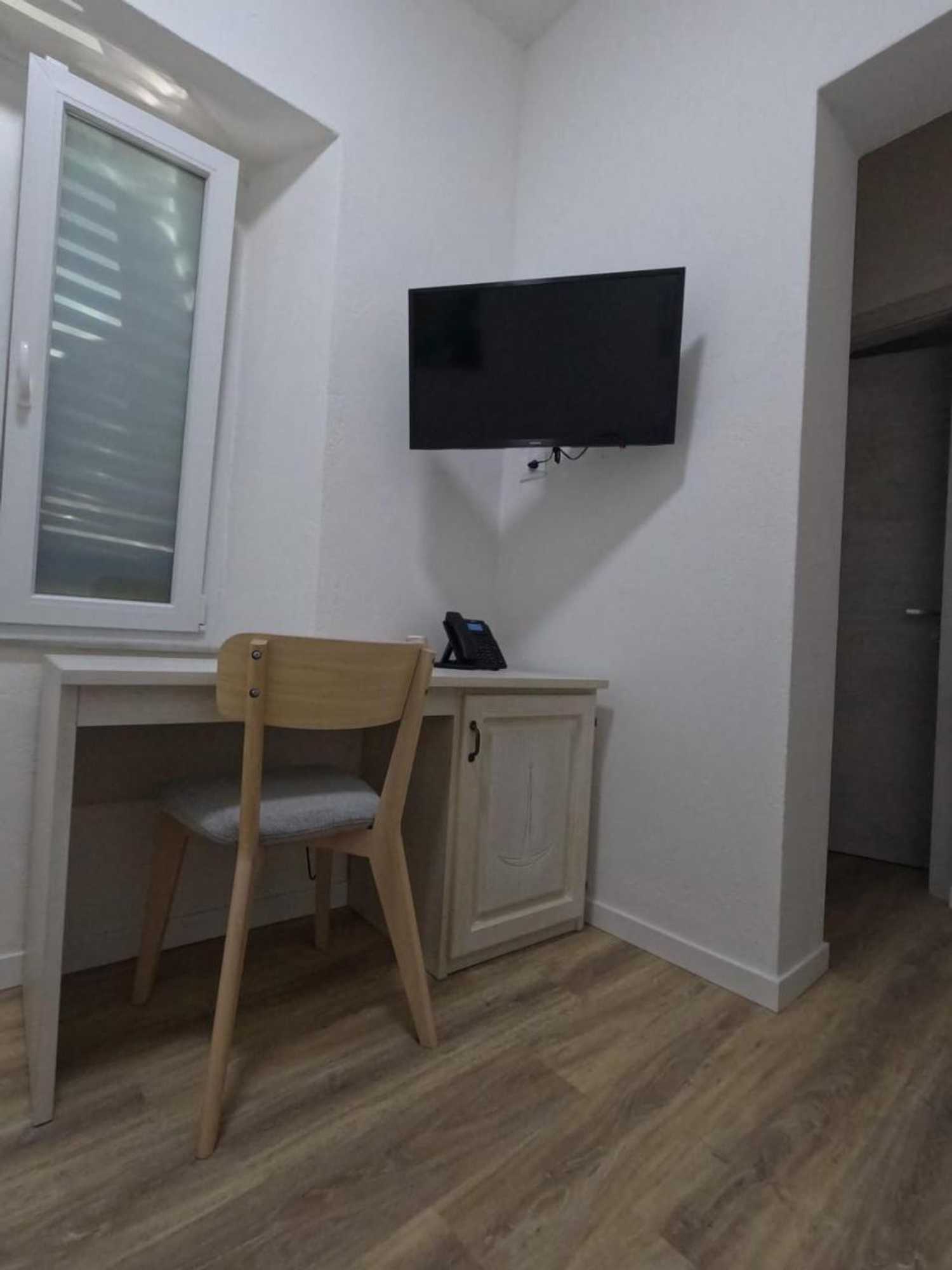 Gift card for Hotel Week End