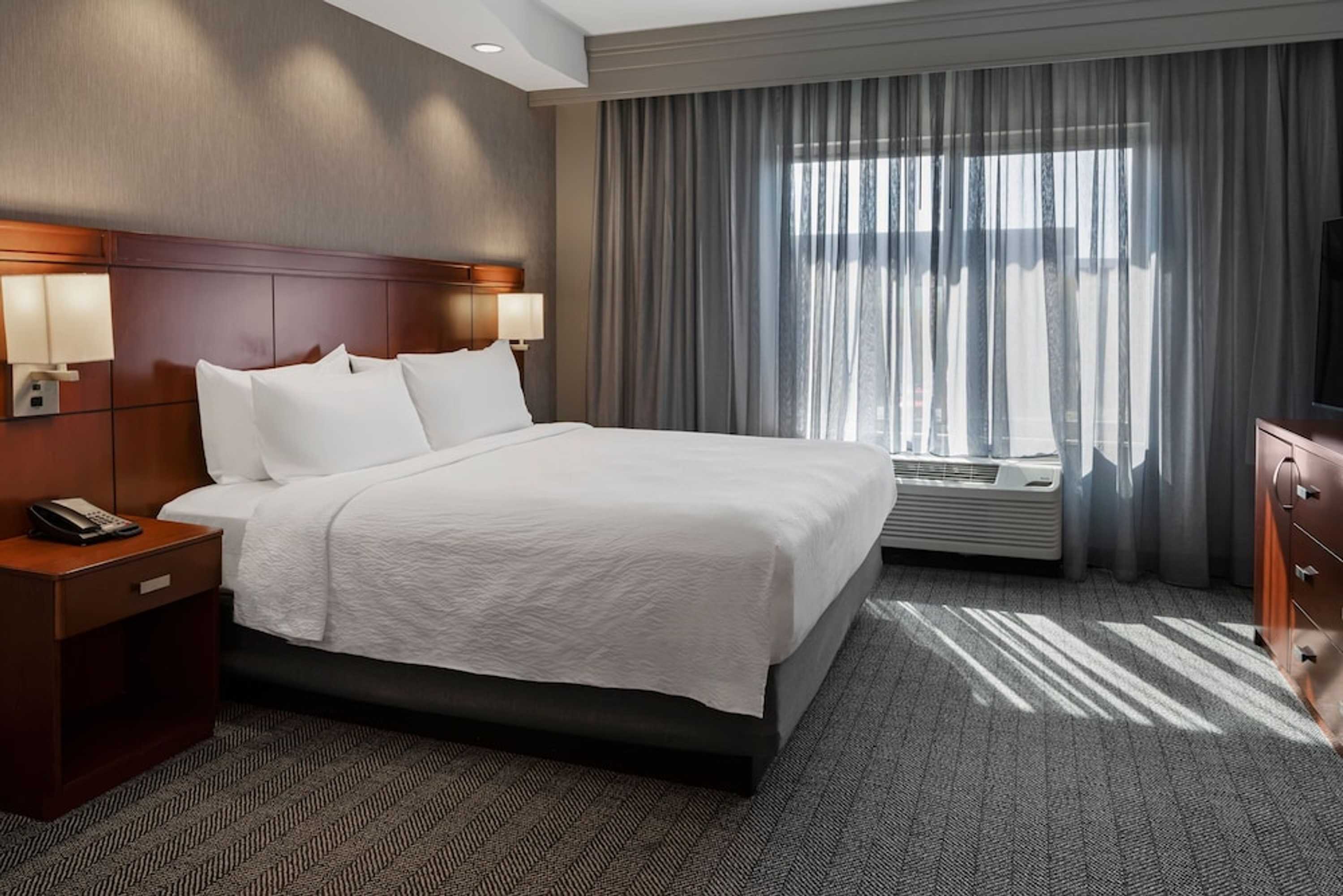 Gift card for Courtyard by Marriott Long Beach Airport