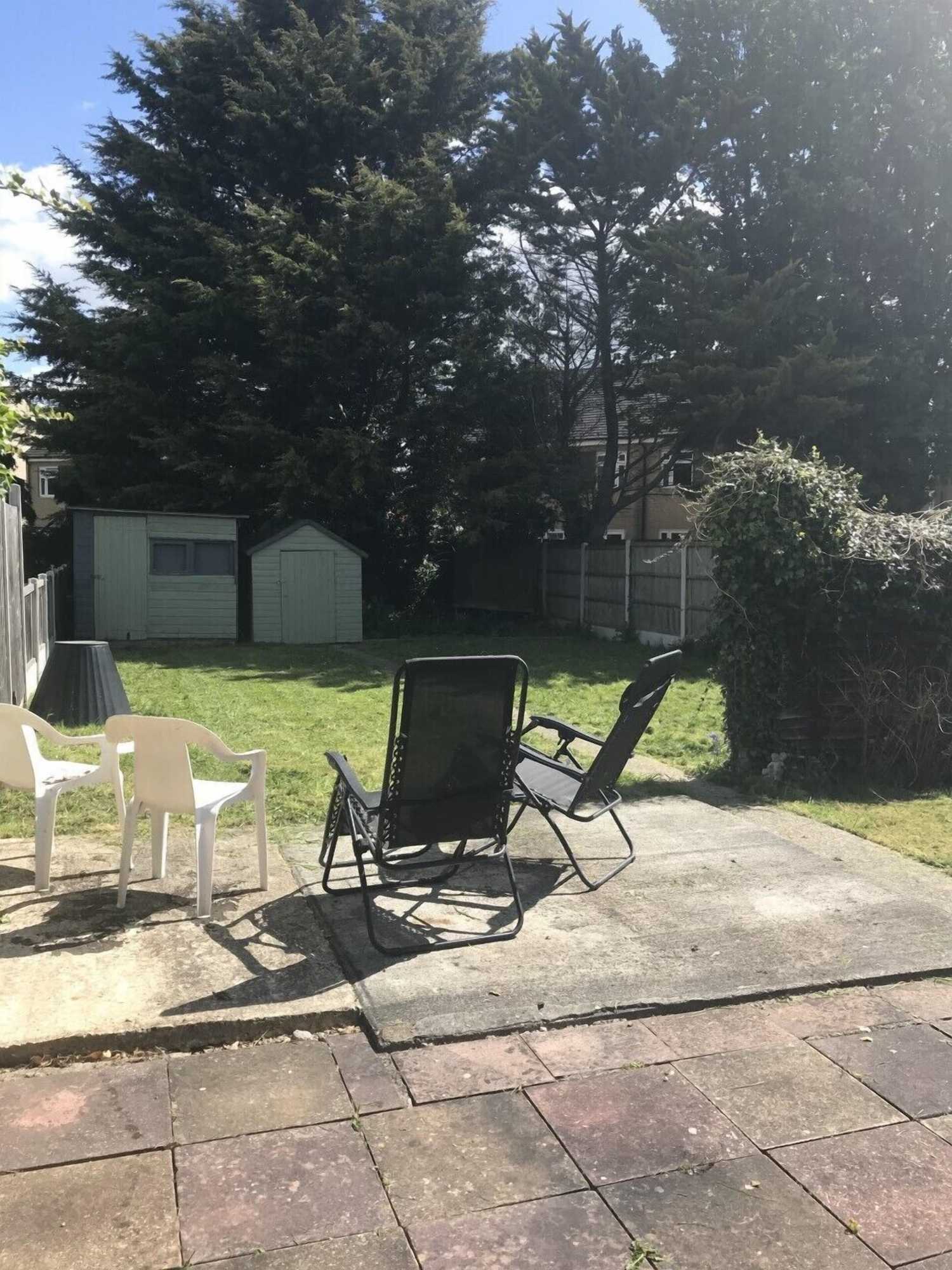 Gift card for The Avenues