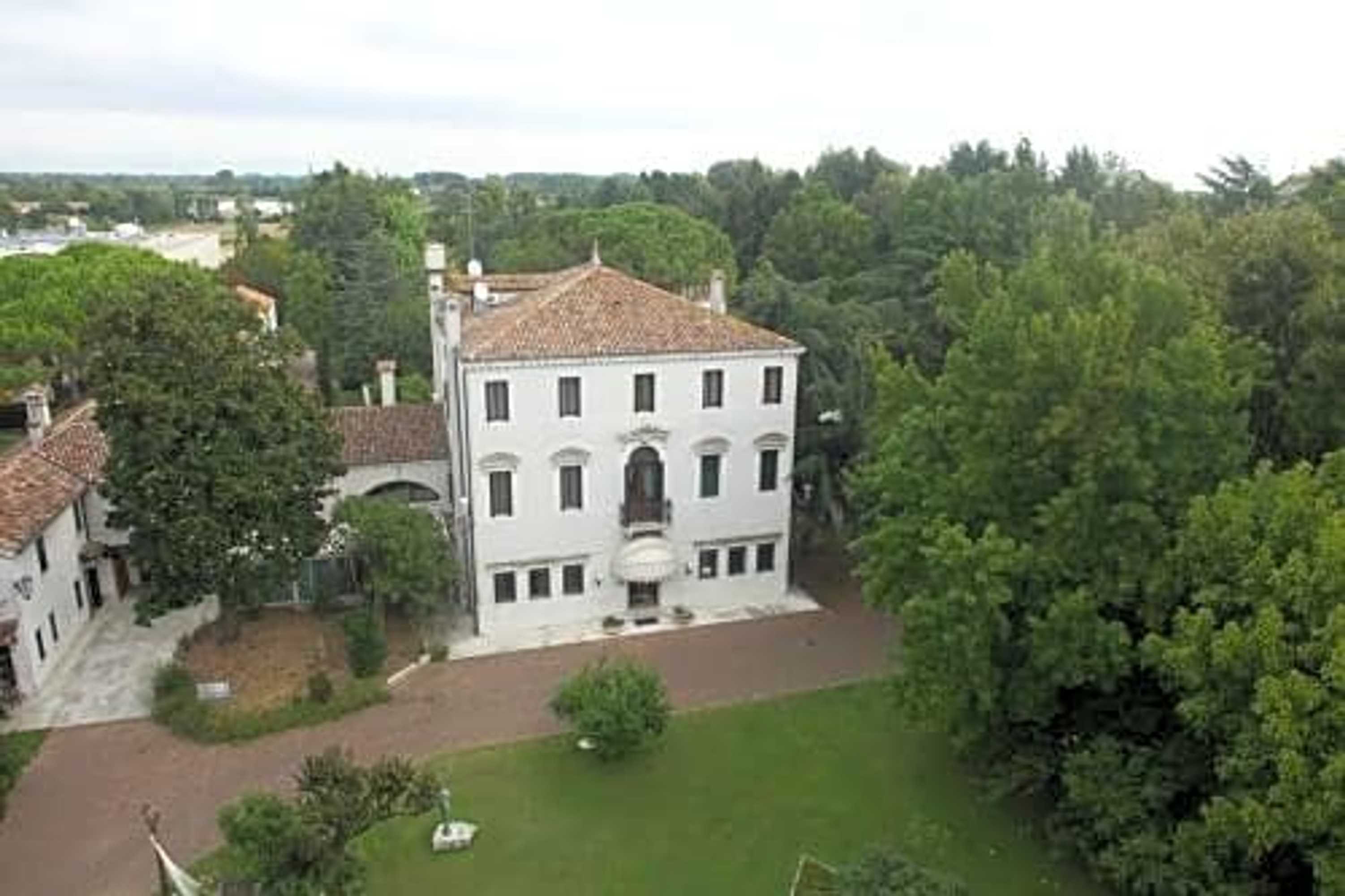 Gift card for Park Hotel Villa Giustinian Gift card for Park Hotel Villa Giustinian