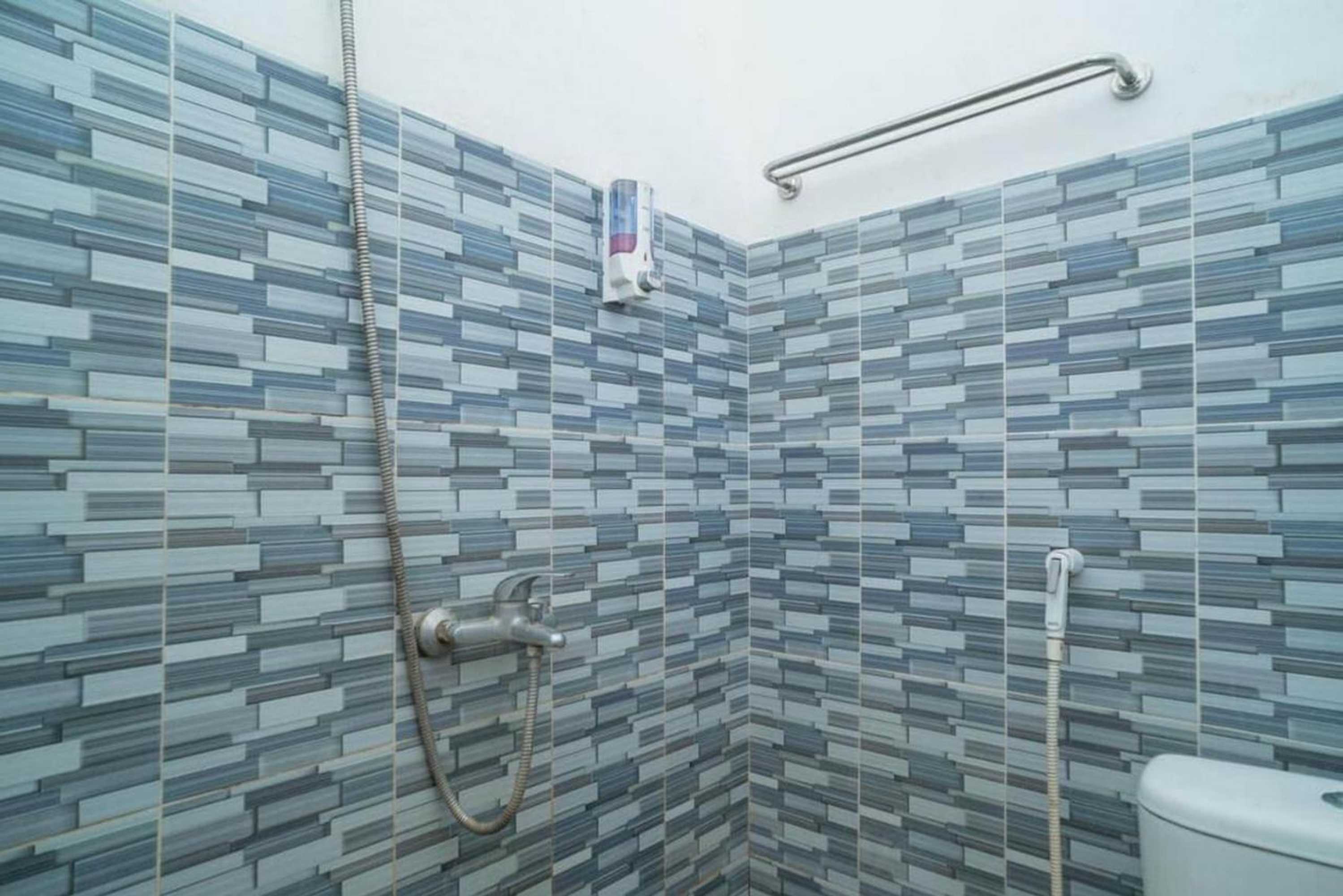 Gift card for Reddoorz Syariah Near Lippo Plaza Sidoarjo