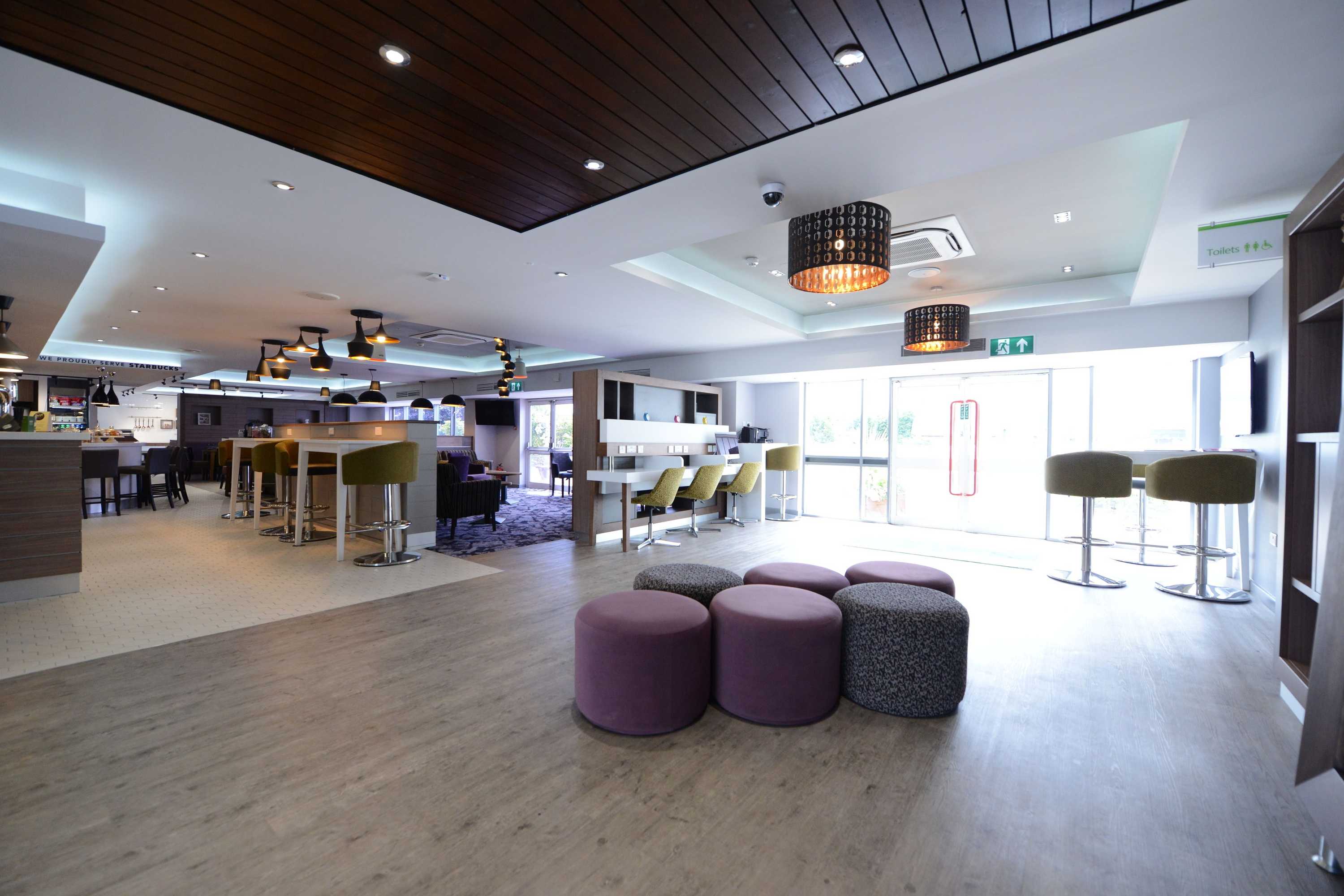 Gift card for Holiday Inn Wolverhampton - Racecourse by Ihg Gift card for Holiday Inn Wolverhampton - Racecourse by Ihg