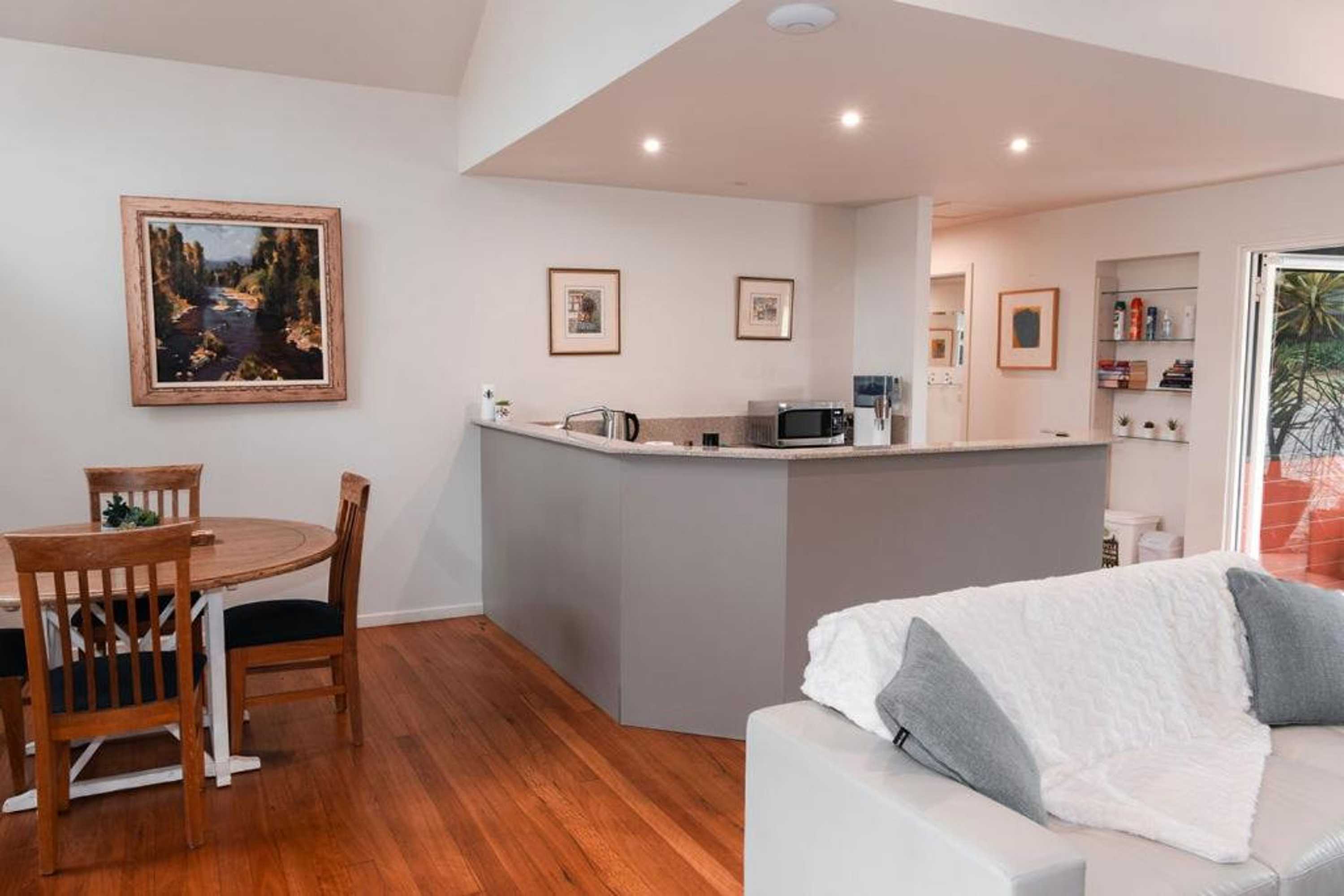 Gift card for Lake Russell Lakeside Retreat Gift card for Lake Russell Lakeside Retreat