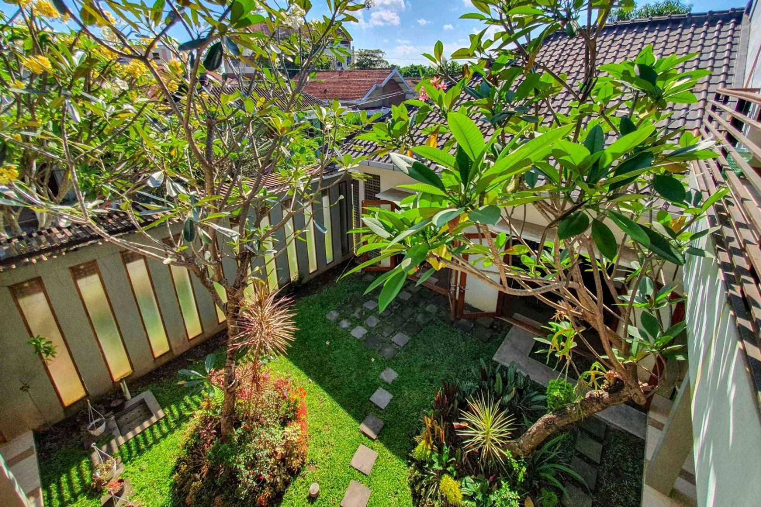 Gift card for Rumah Eyang Tardjo Syariah Mitra Reddoorz