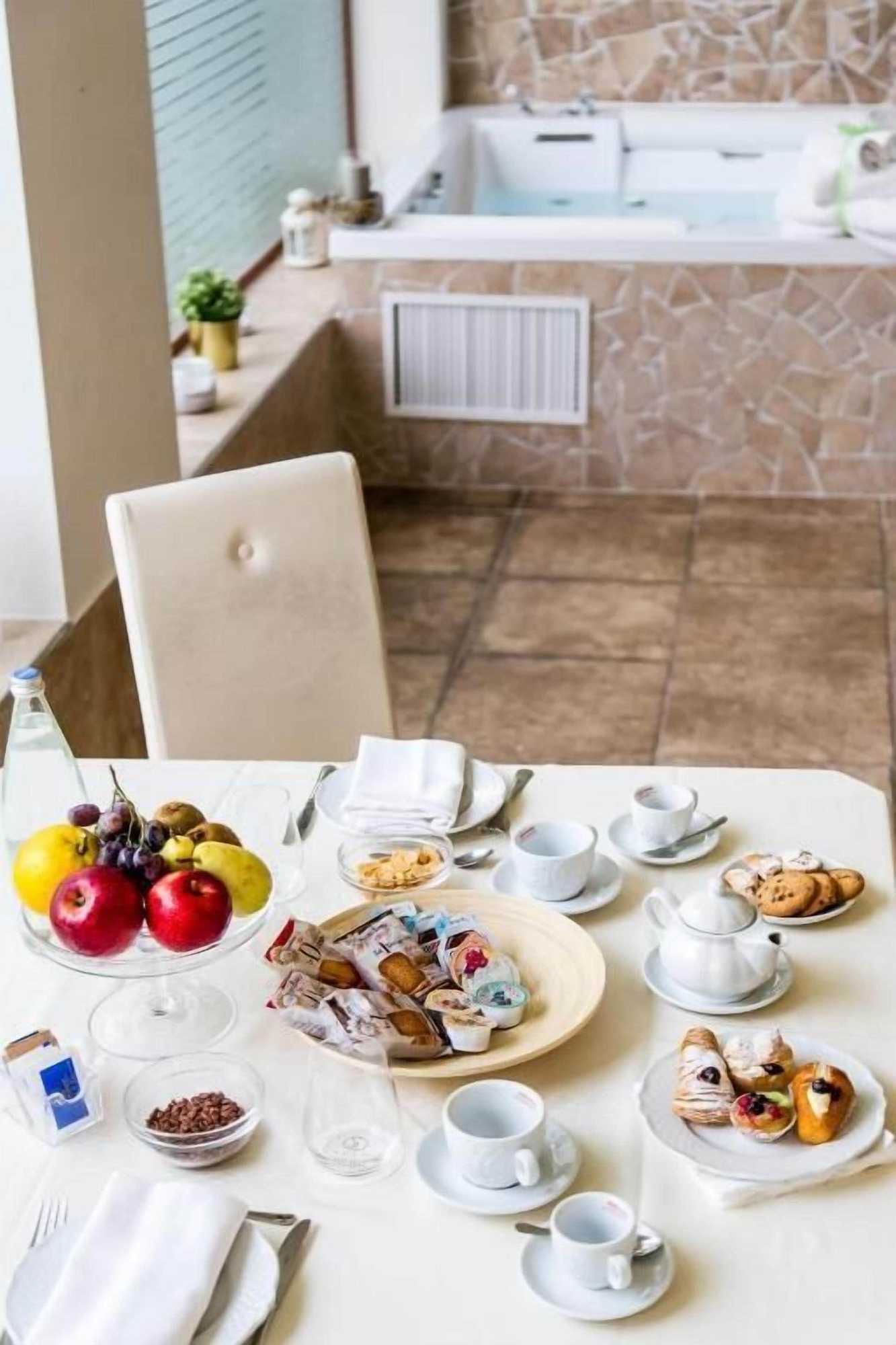 Gift card for Hotel Eboli Gift card for Hotel Eboli