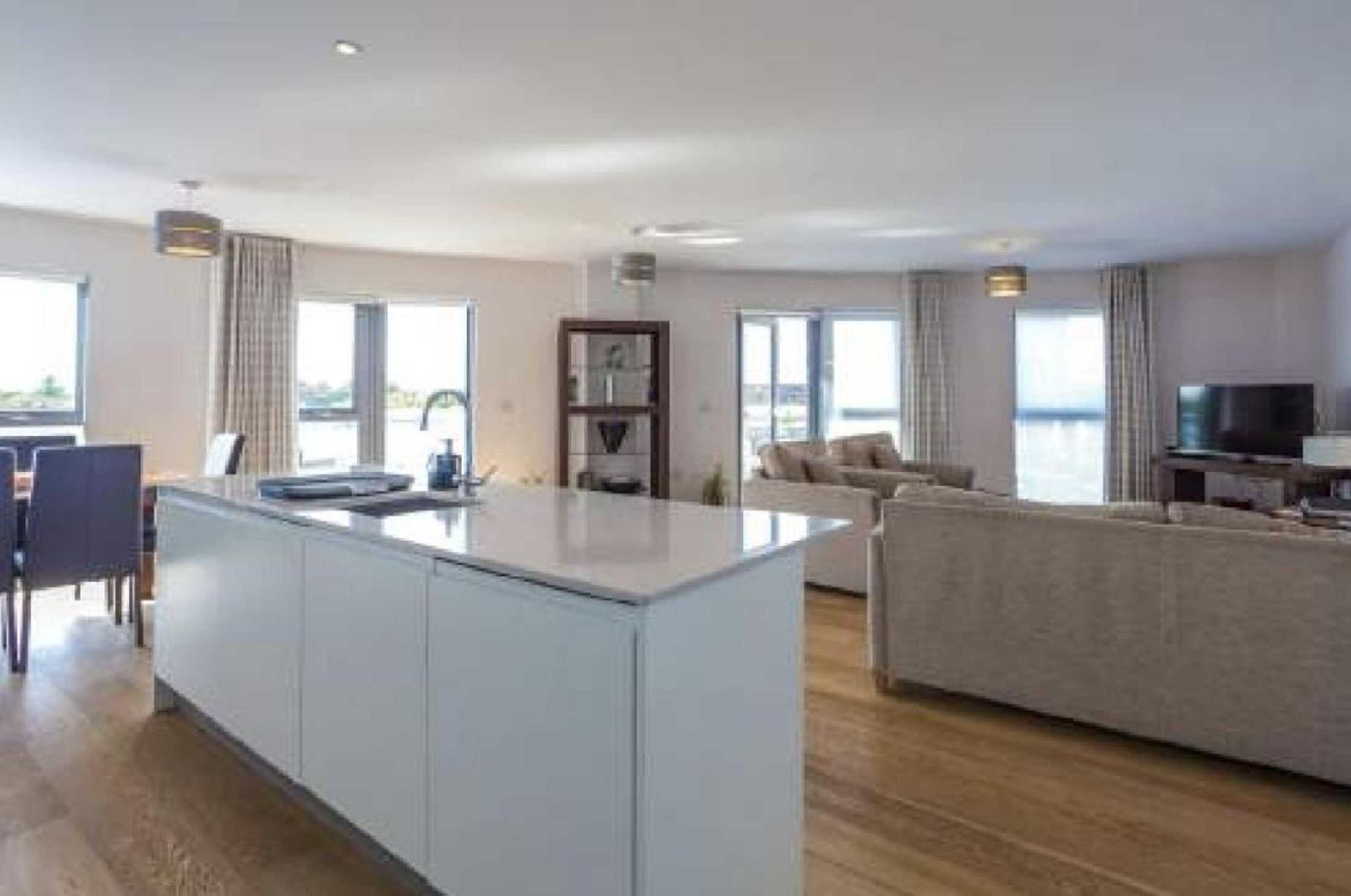 Gift card for The Luxurious Semi Circle (peymans)