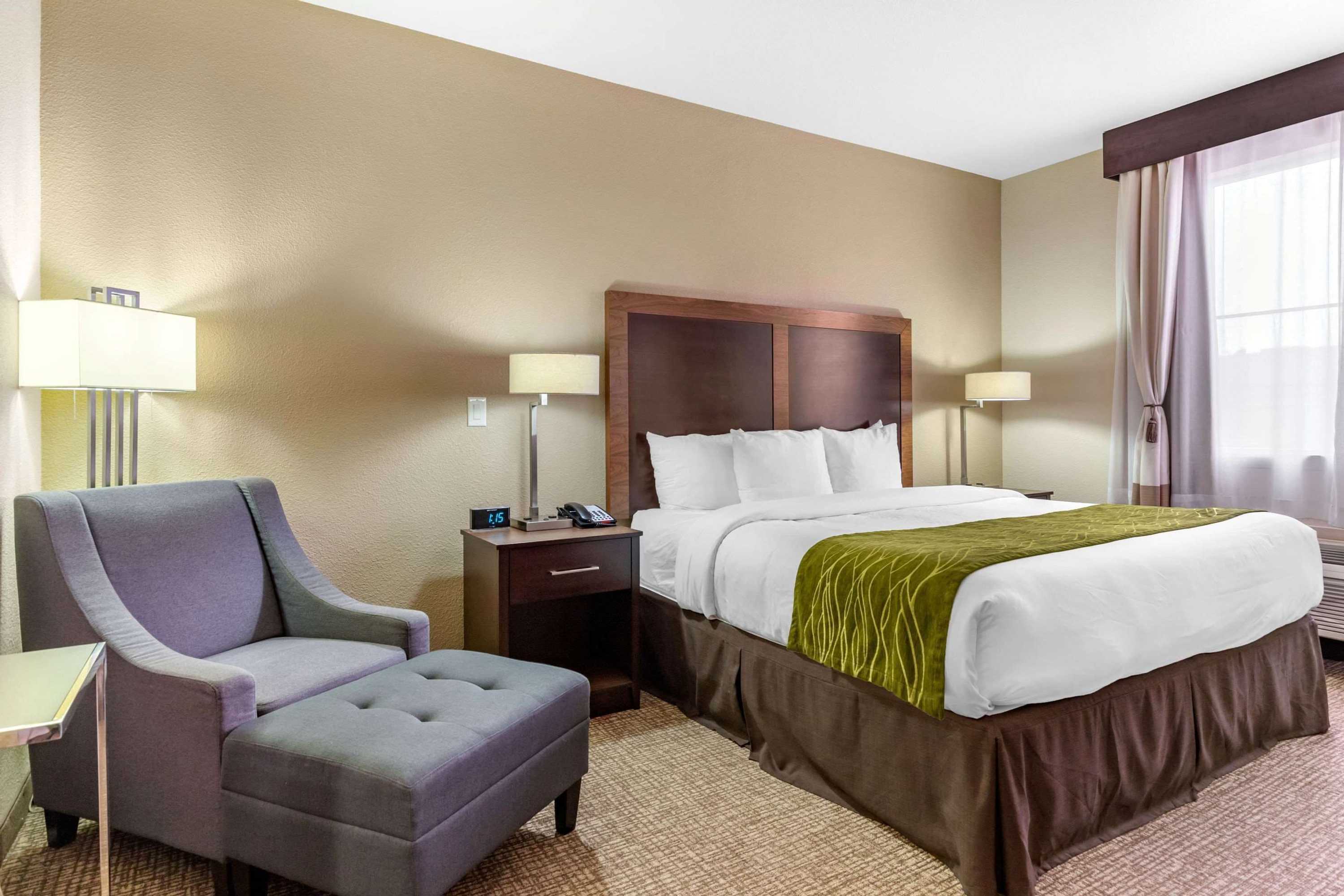 Gift card for Comfort Inn & Suites Lakeside Gift card for Comfort Inn & Suites Lakeside