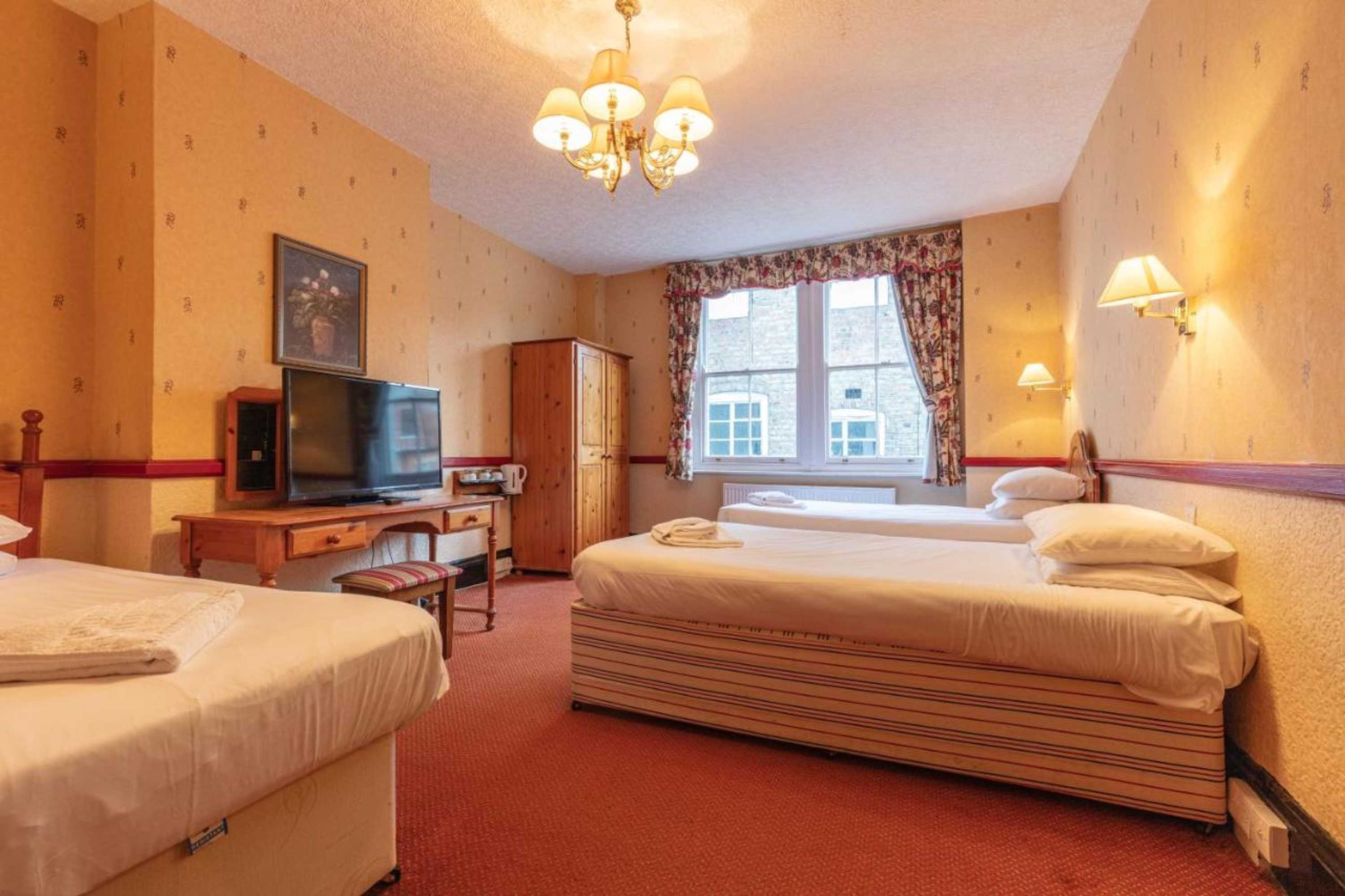 Gift card for The New Inn by Roomsbooked Gift card for The New Inn by Roomsbooked