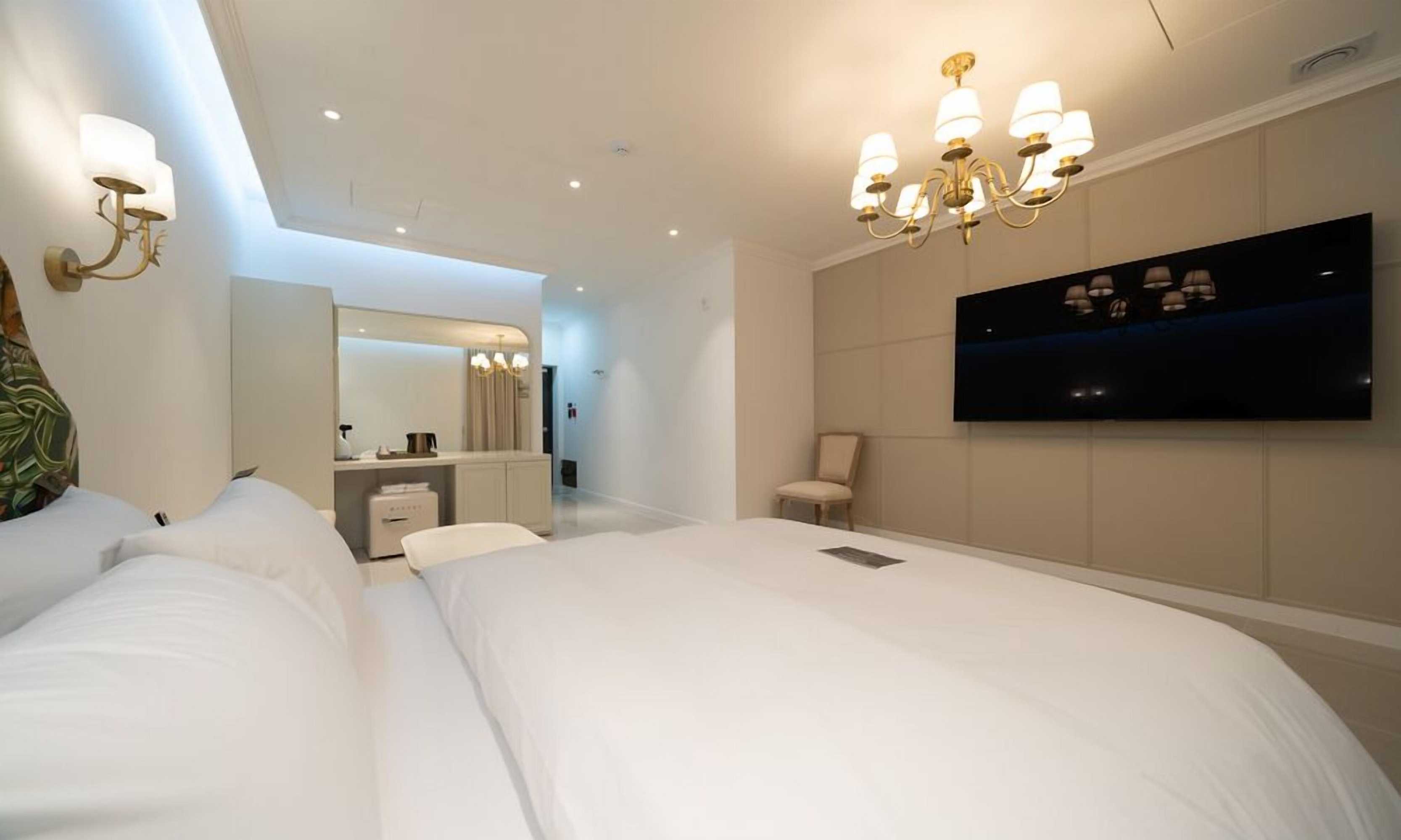 Gift card for Pocheon Lua Premium Drive-In Hotel Gift card for Pocheon Lua Premium Drive-In Hotel