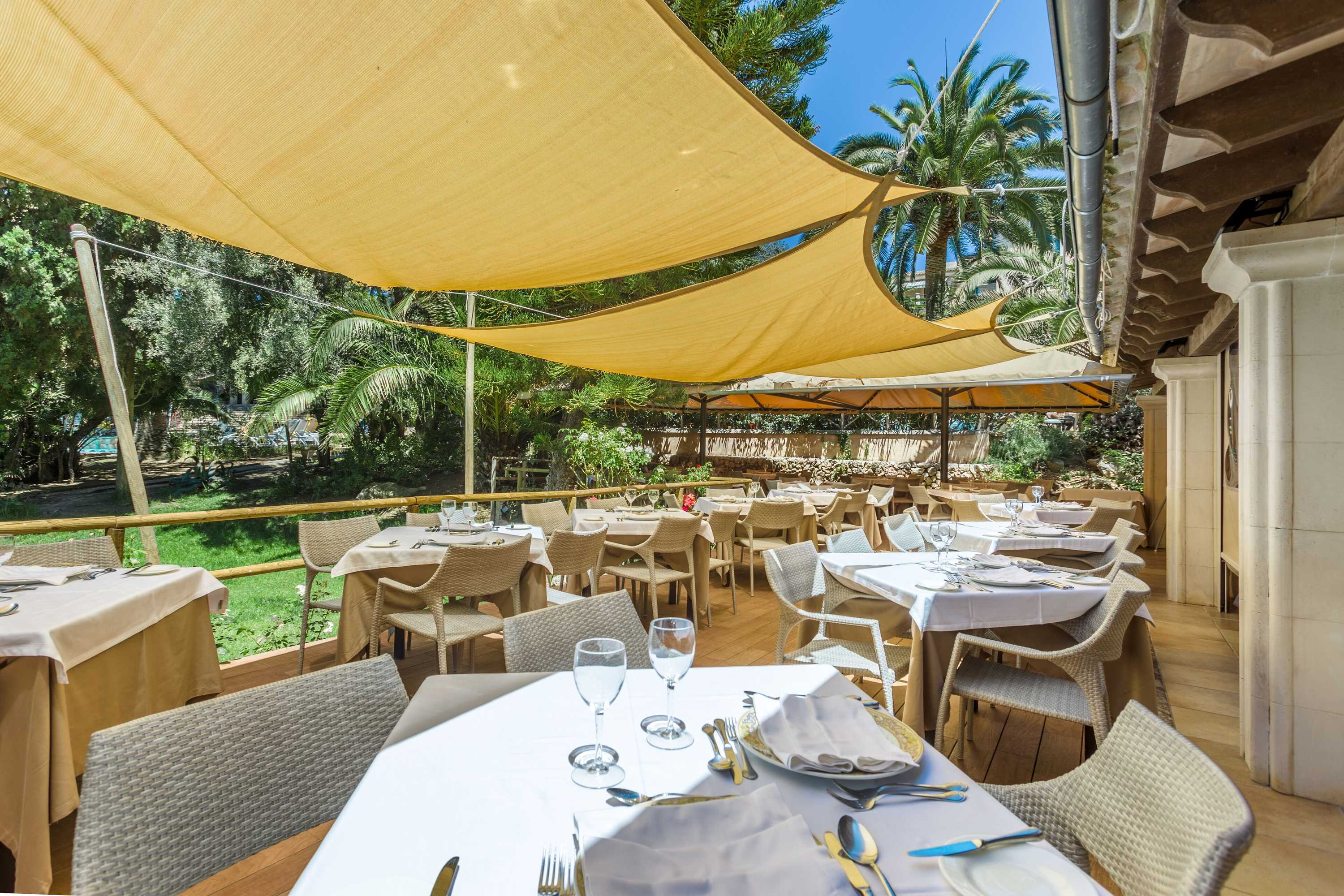 Gift card for Lago Garden Hotel & Spa Gift card for Lago Garden Hotel & Spa